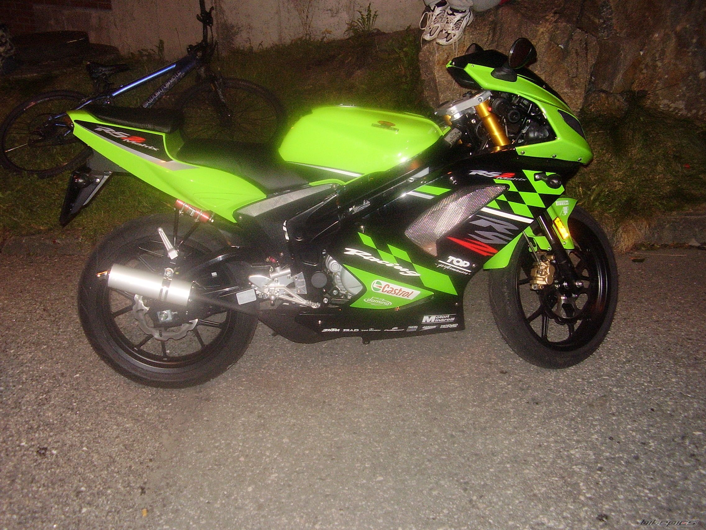 Photo 696941