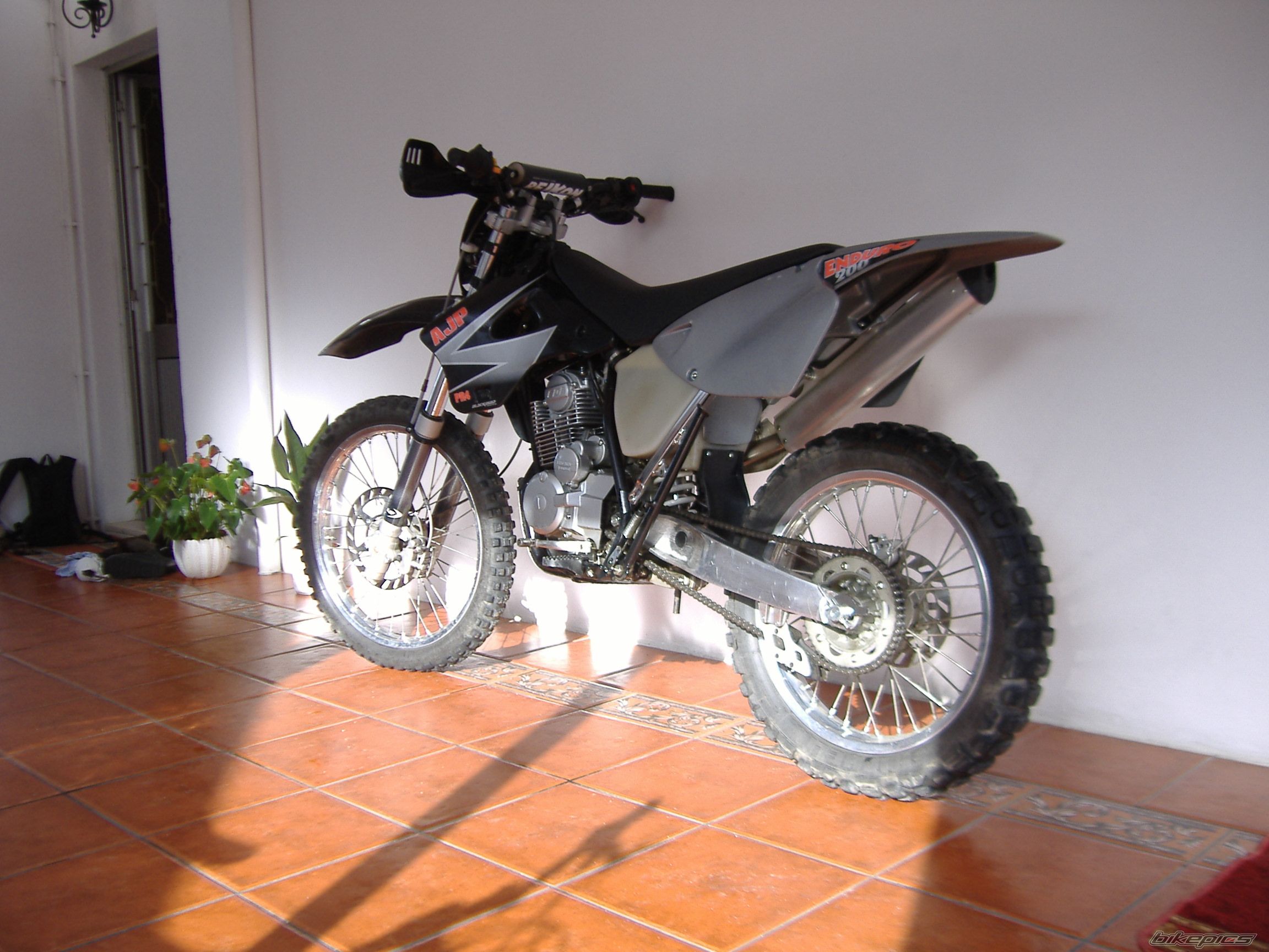 Photo 697689