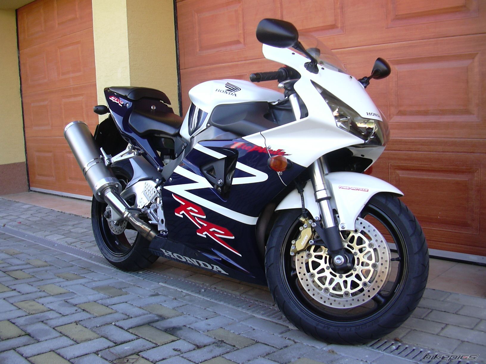 Bike Photo 697760