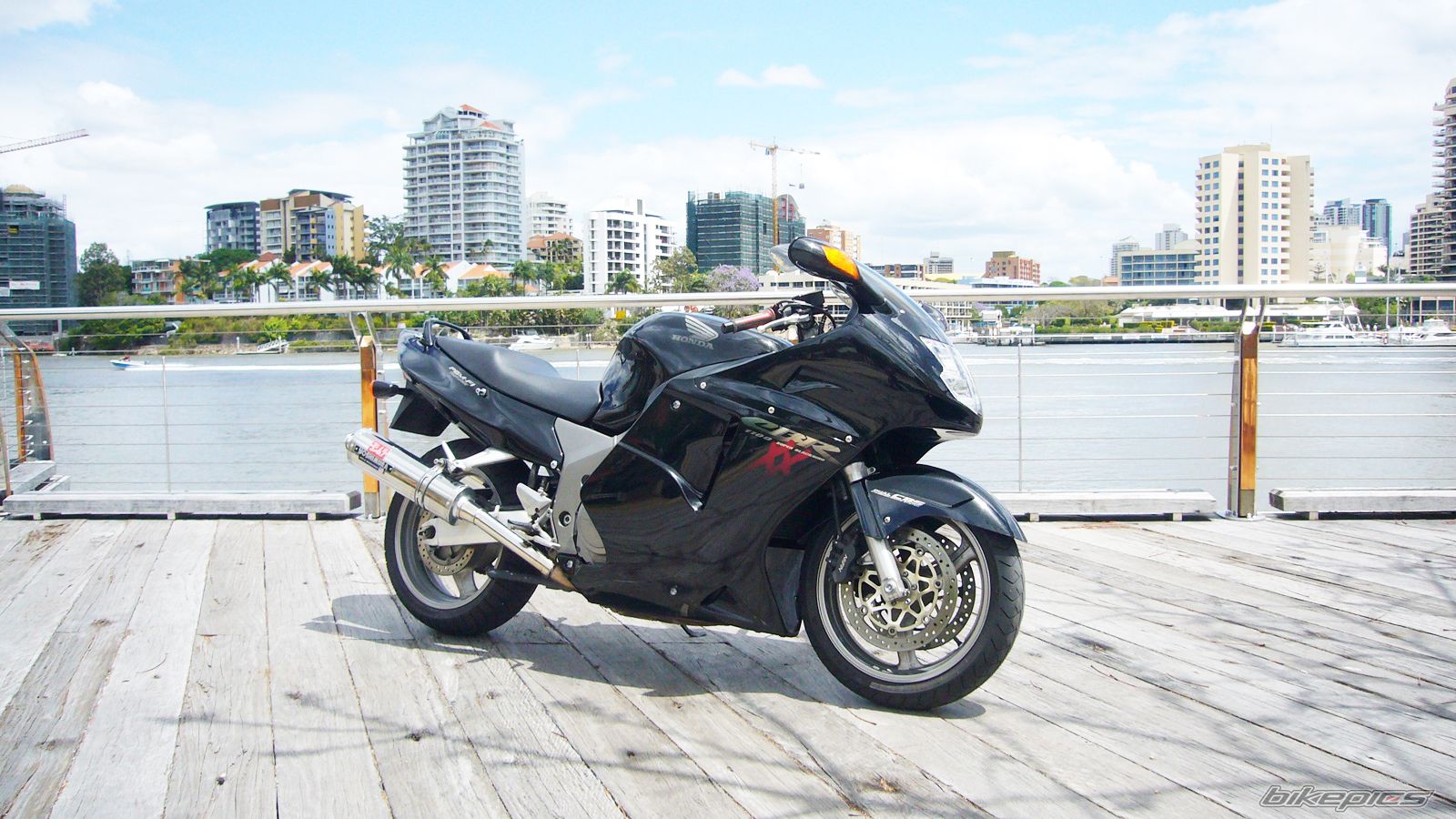 Photo 697875