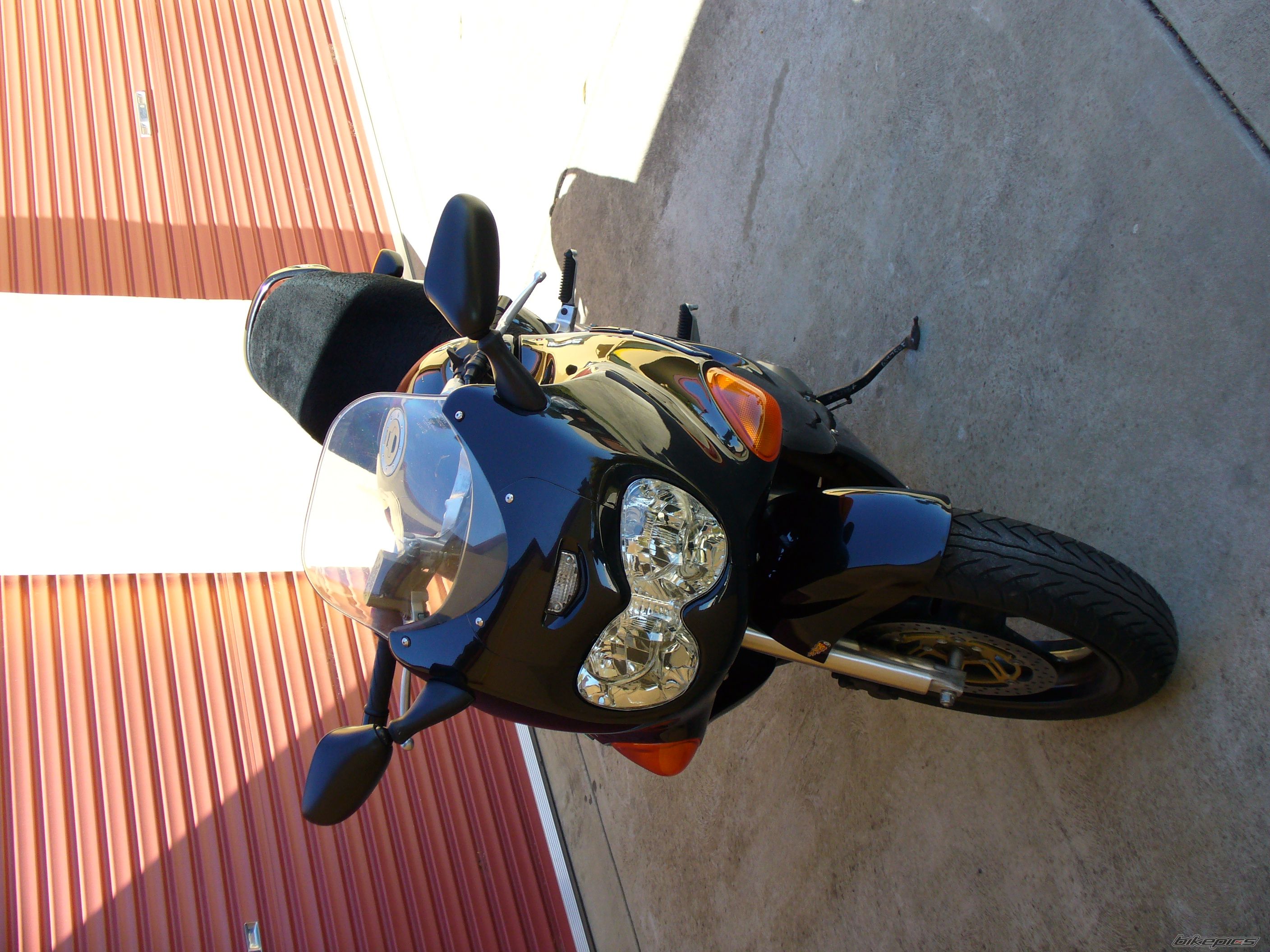 Photo 697913