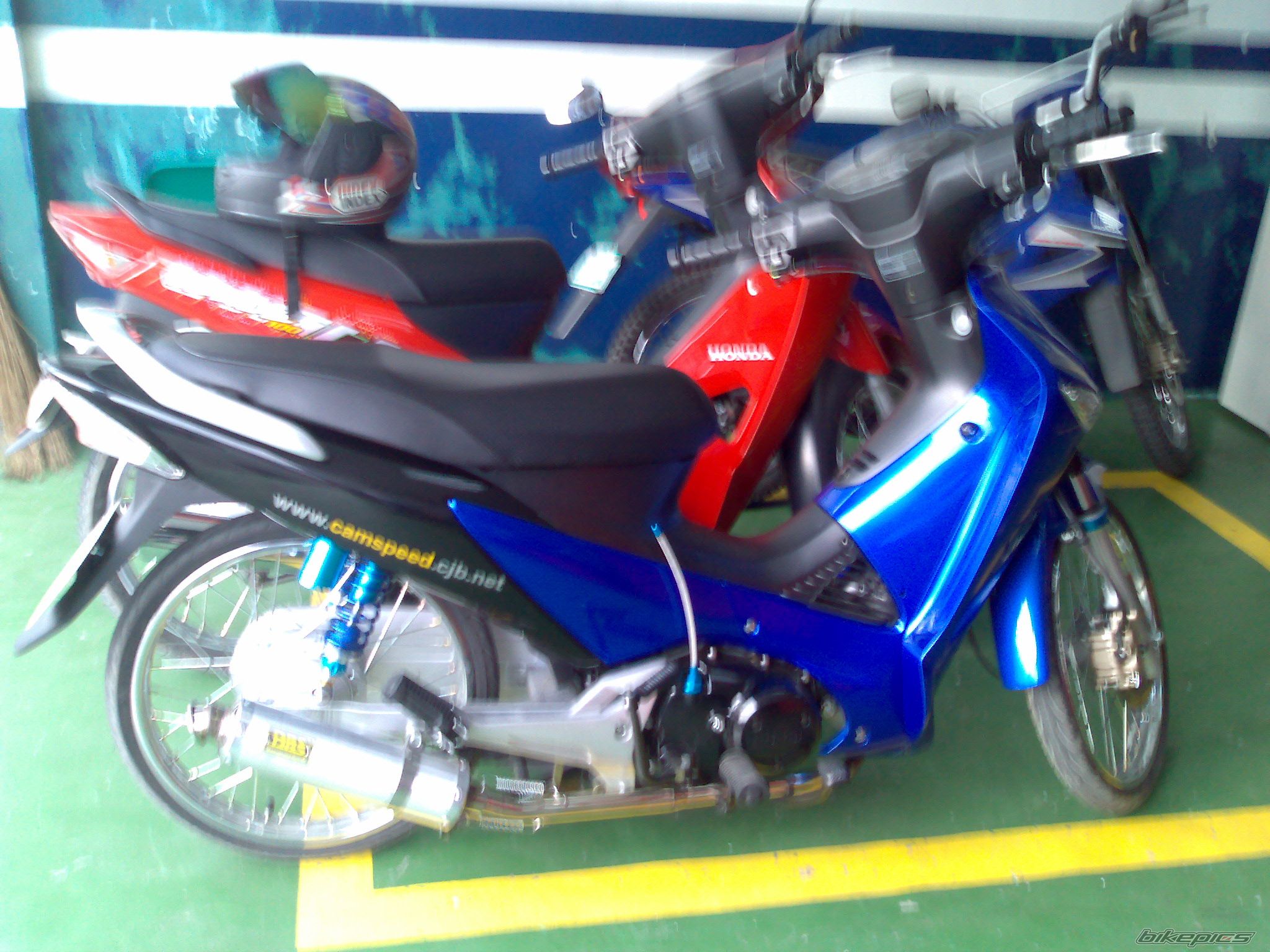 Photo 698071