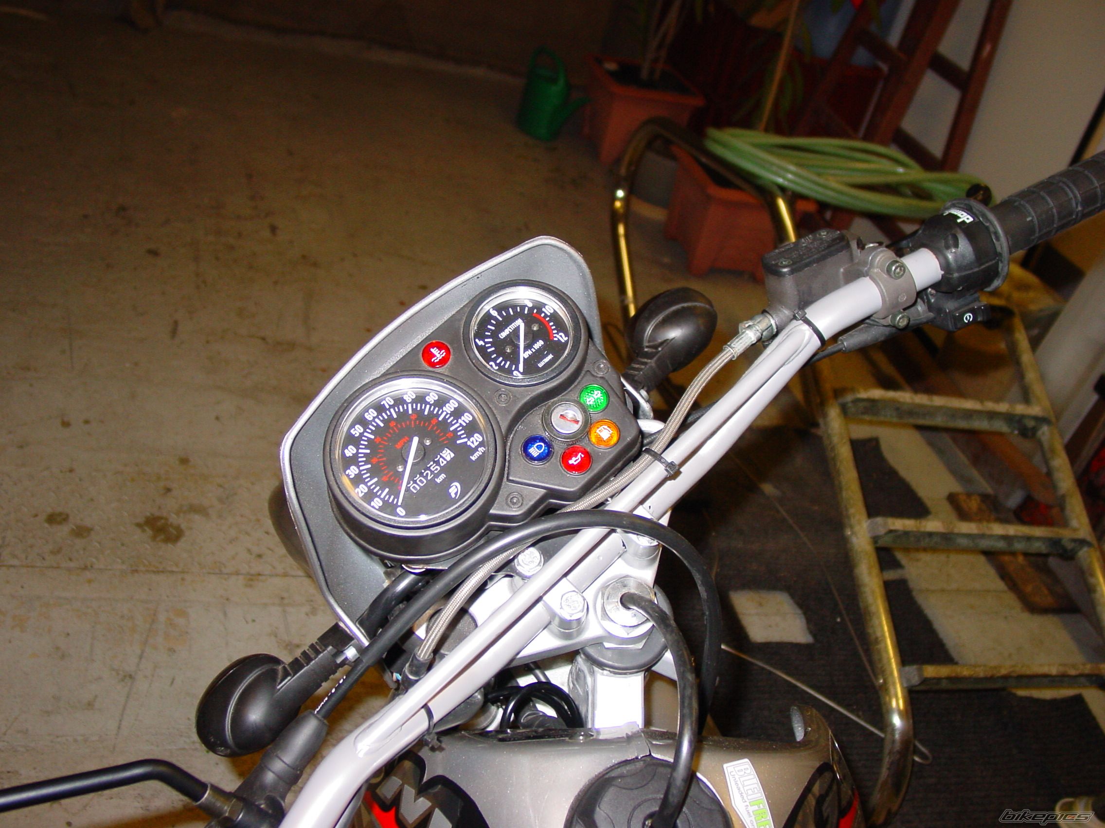 Bike Photo 698354
