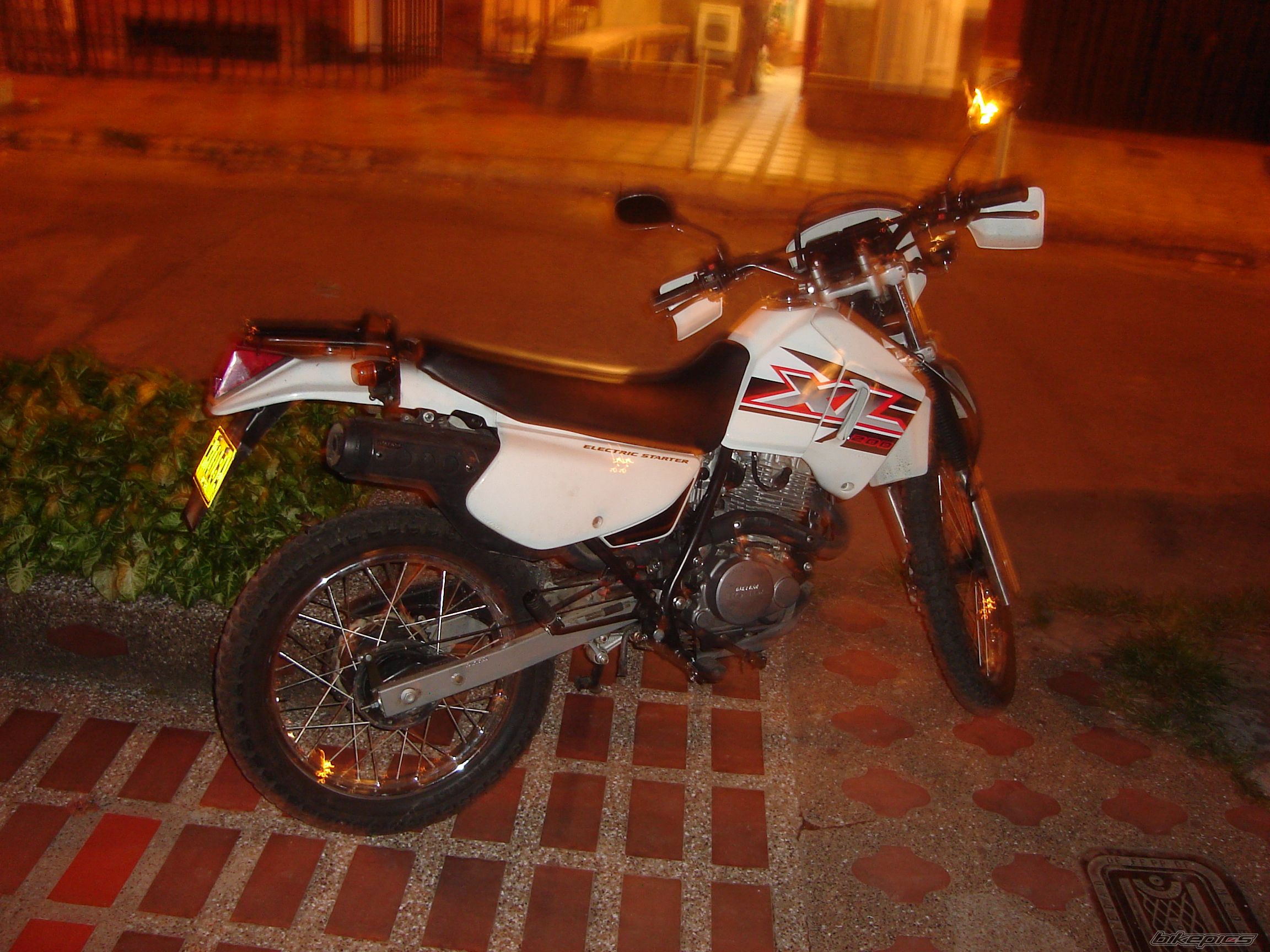 Photo 698496