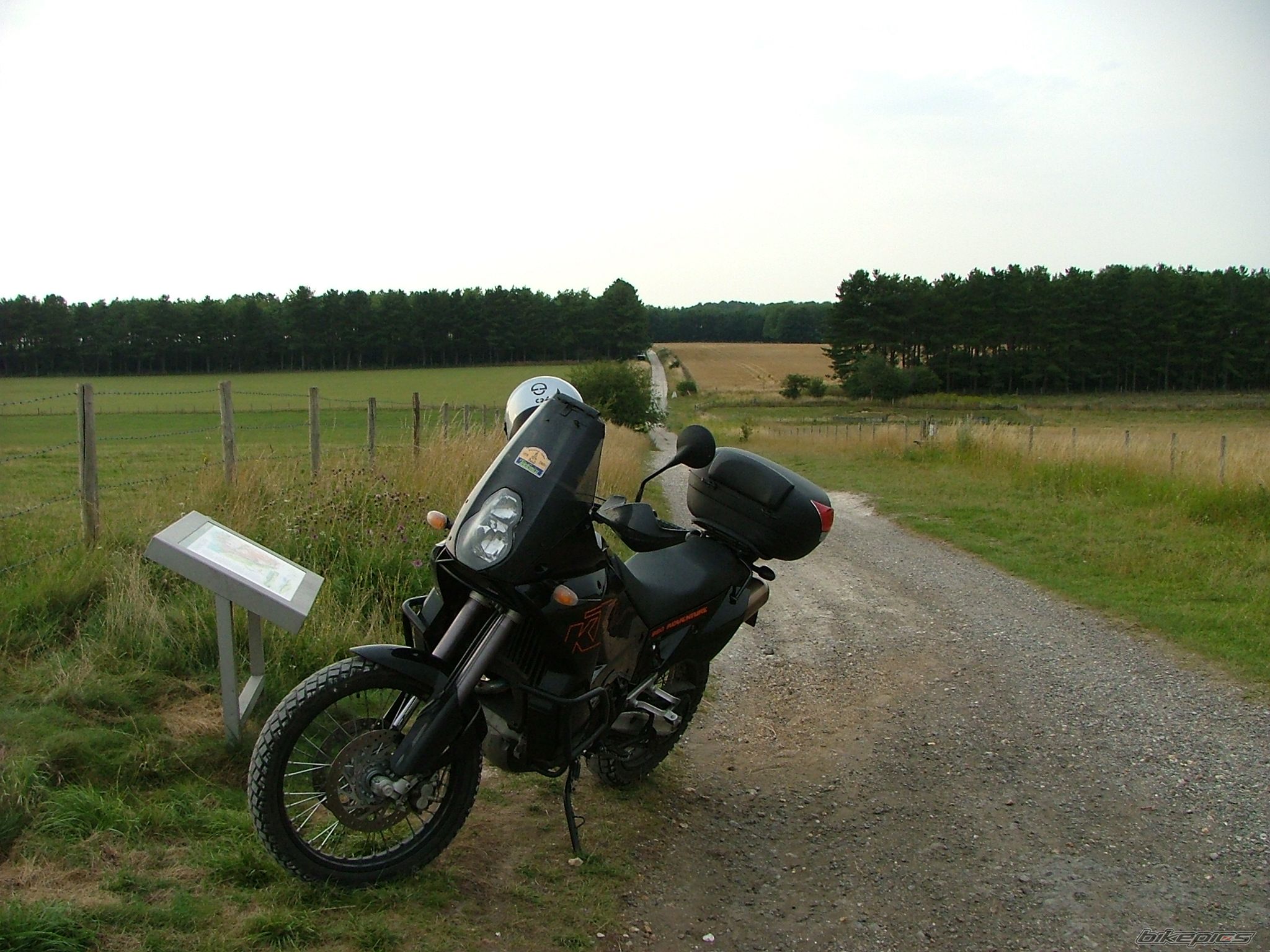 Photo 703969