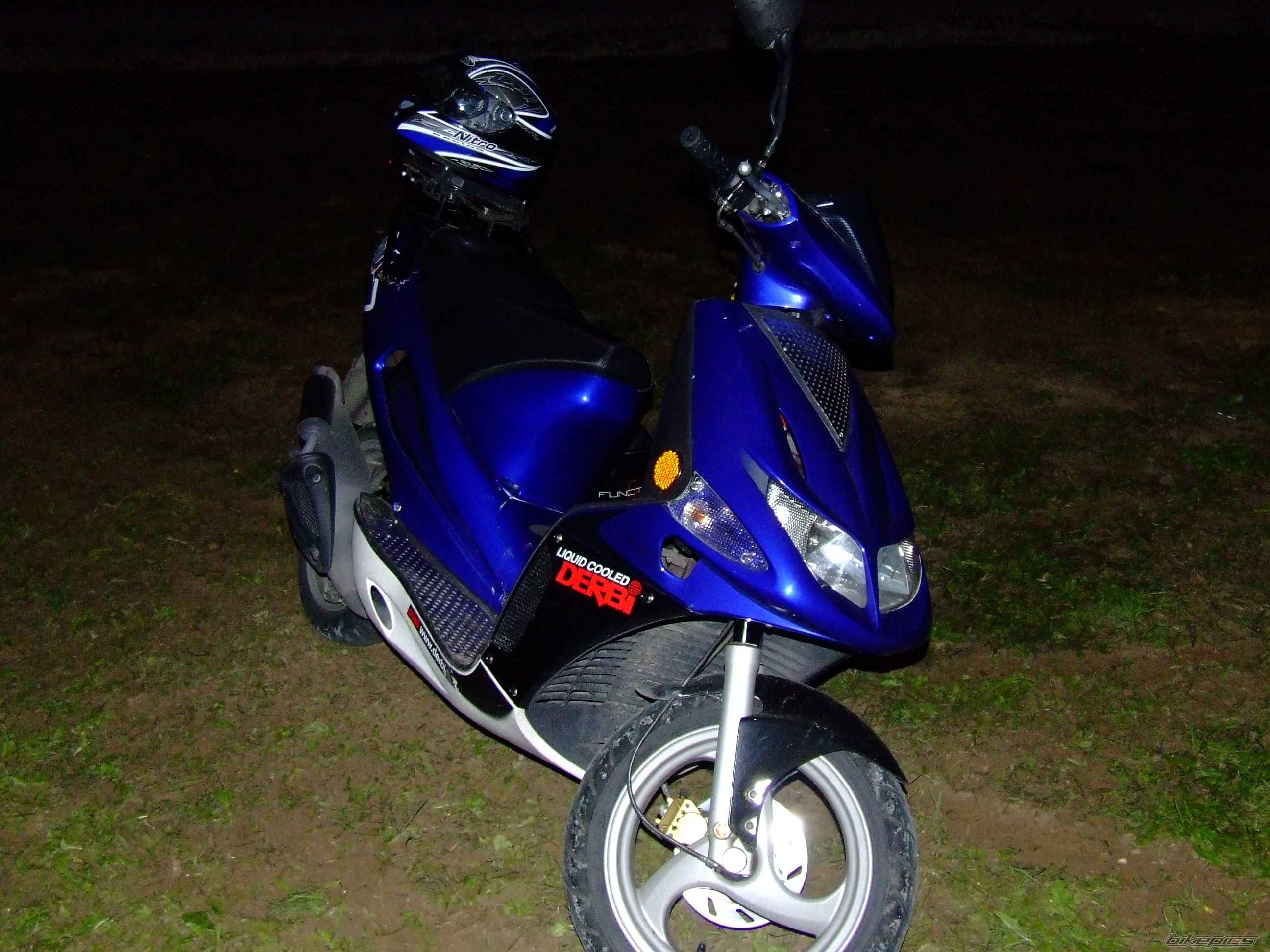 Photo 704329