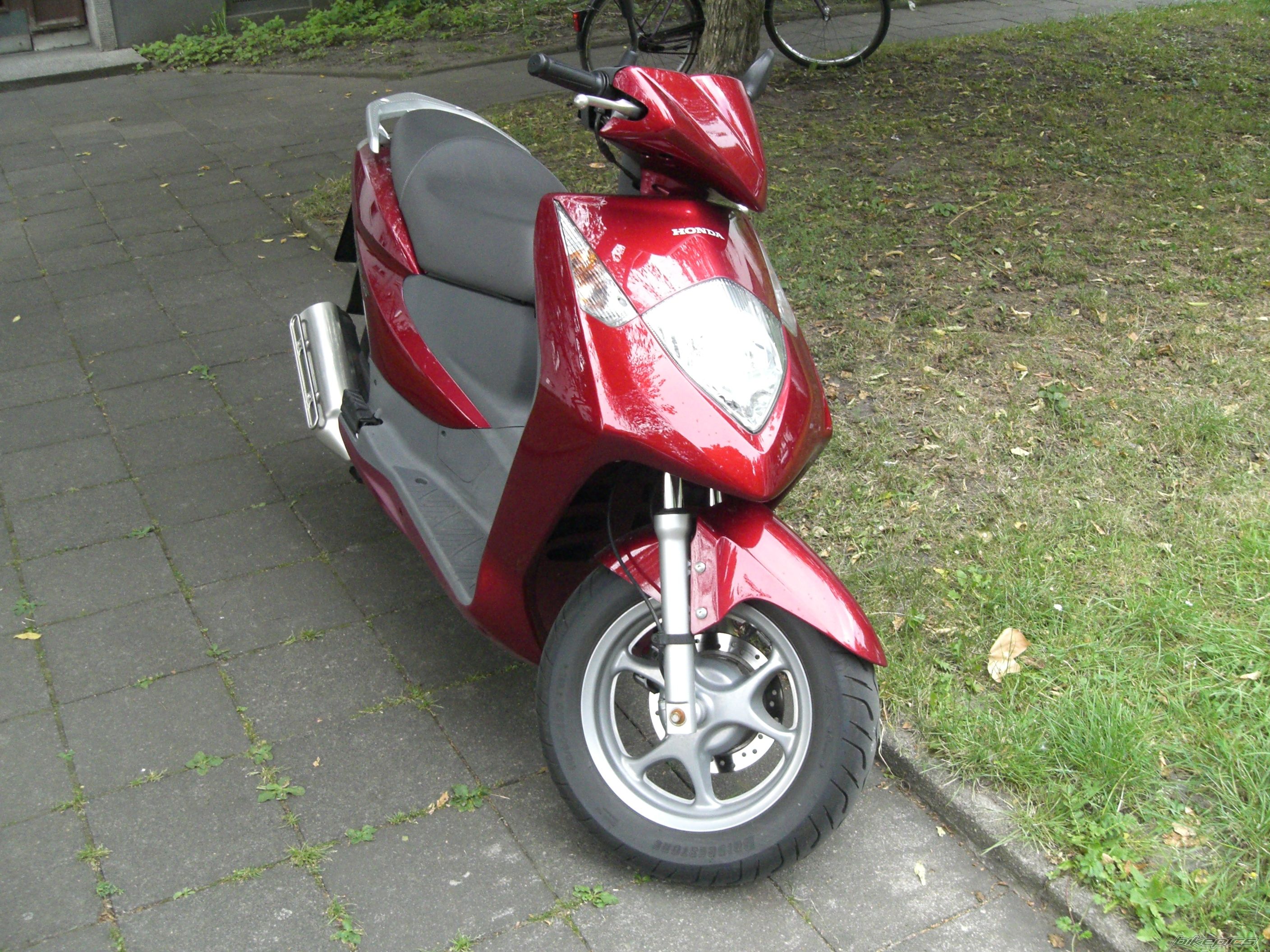Photo 705636