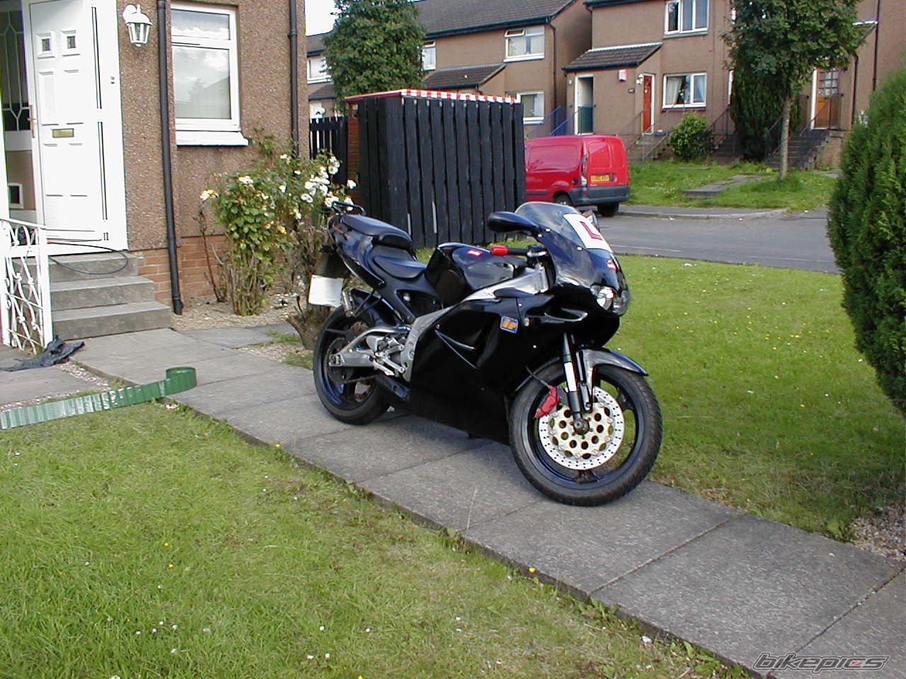 Photo 719895
