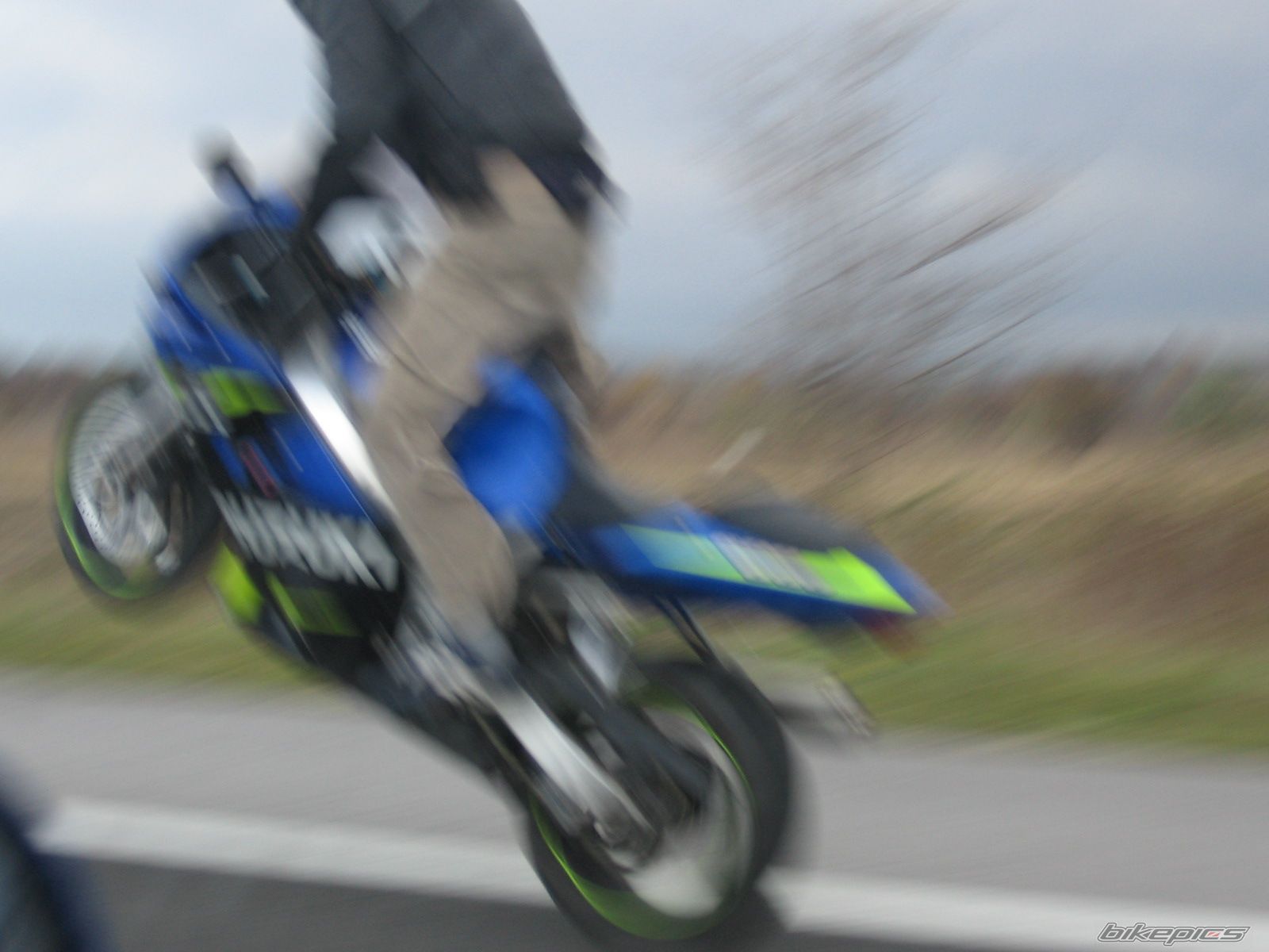 Photo 728215