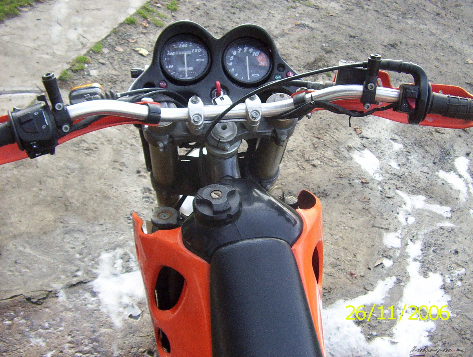 Photo 733555