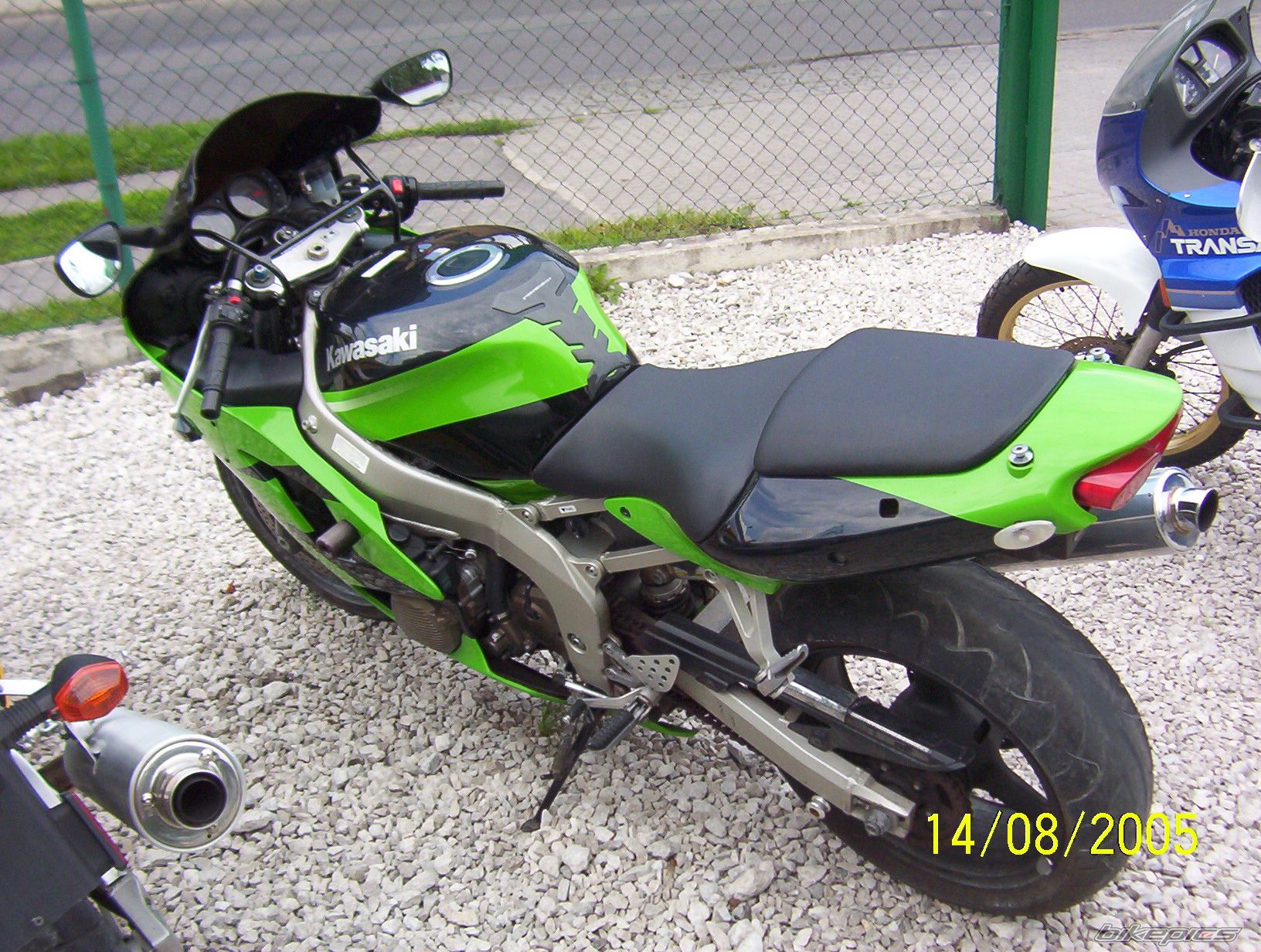 Photo 736035