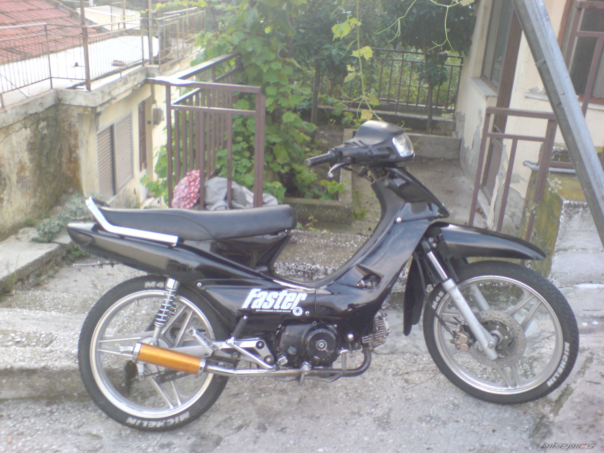 Photo 736355