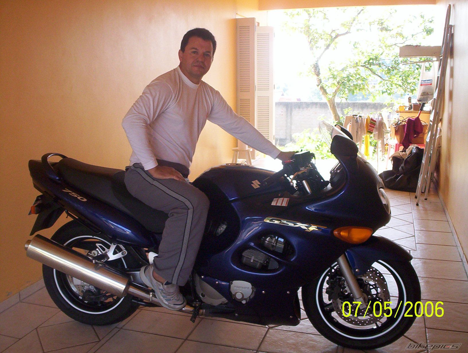 Photo 736945