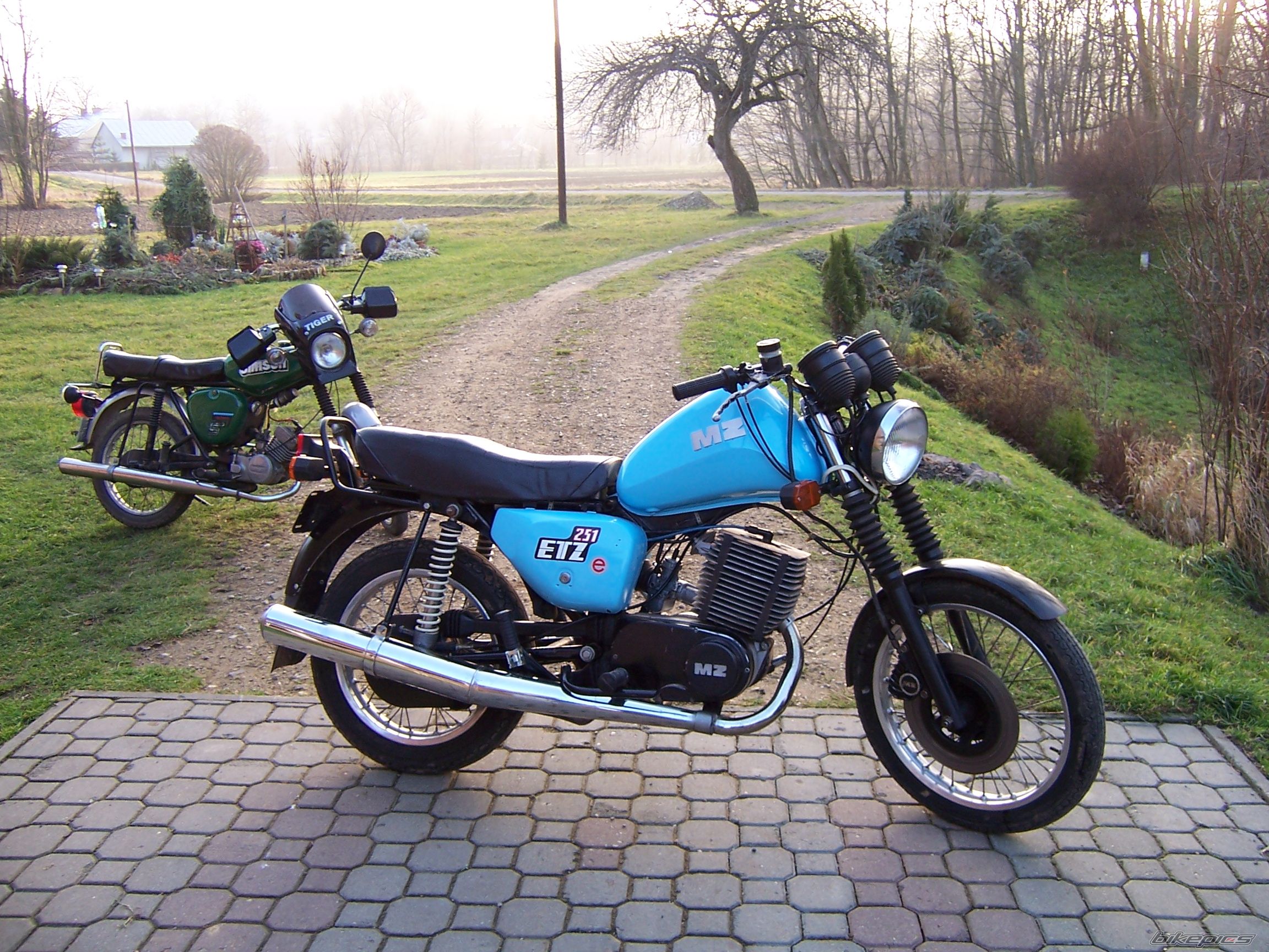 Bike Photo 737266