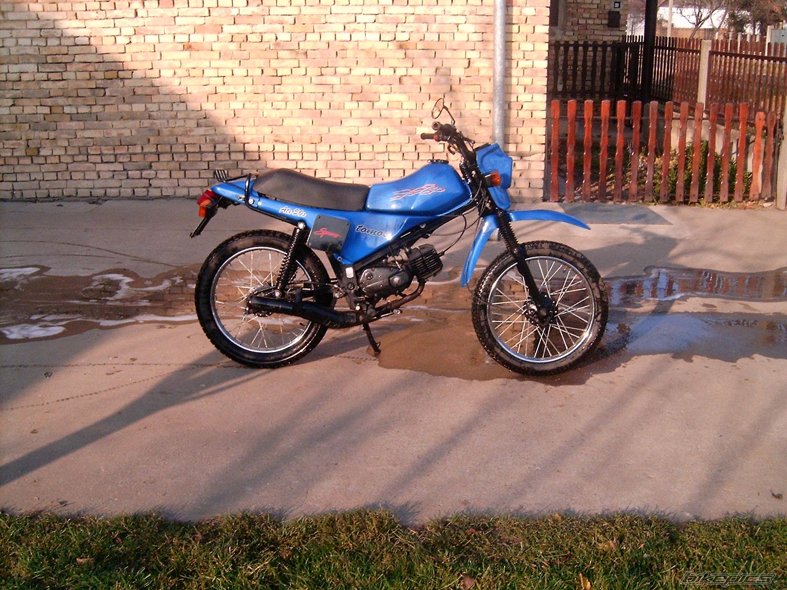 Bike Photo 737673