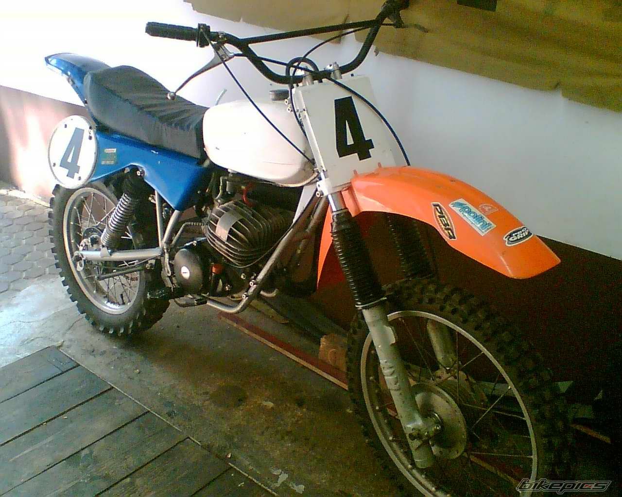Photo 737689
