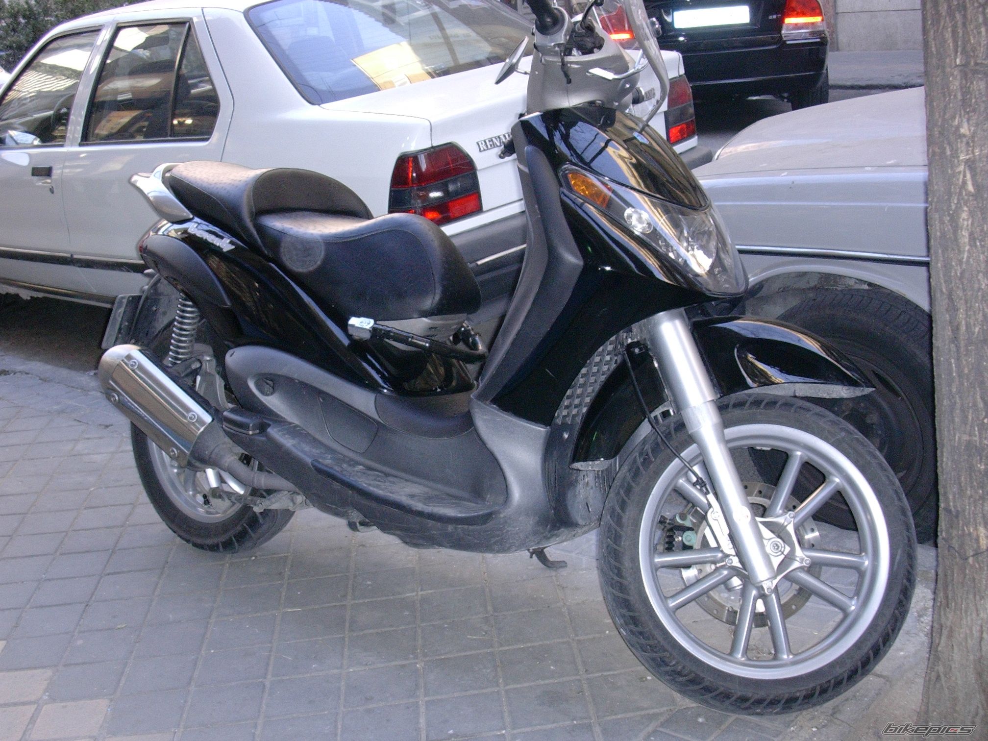 Photo 737759