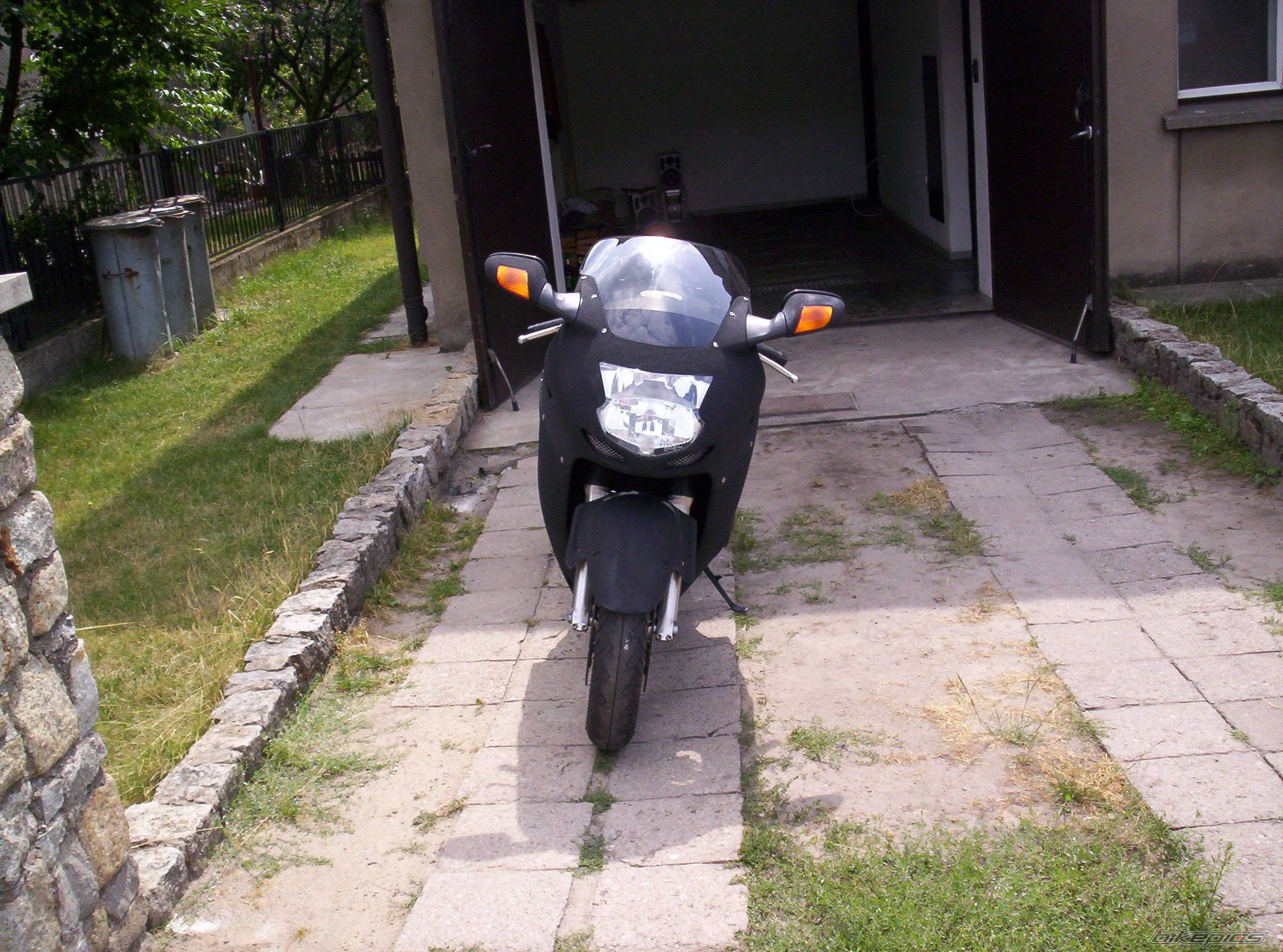 Photo 738300