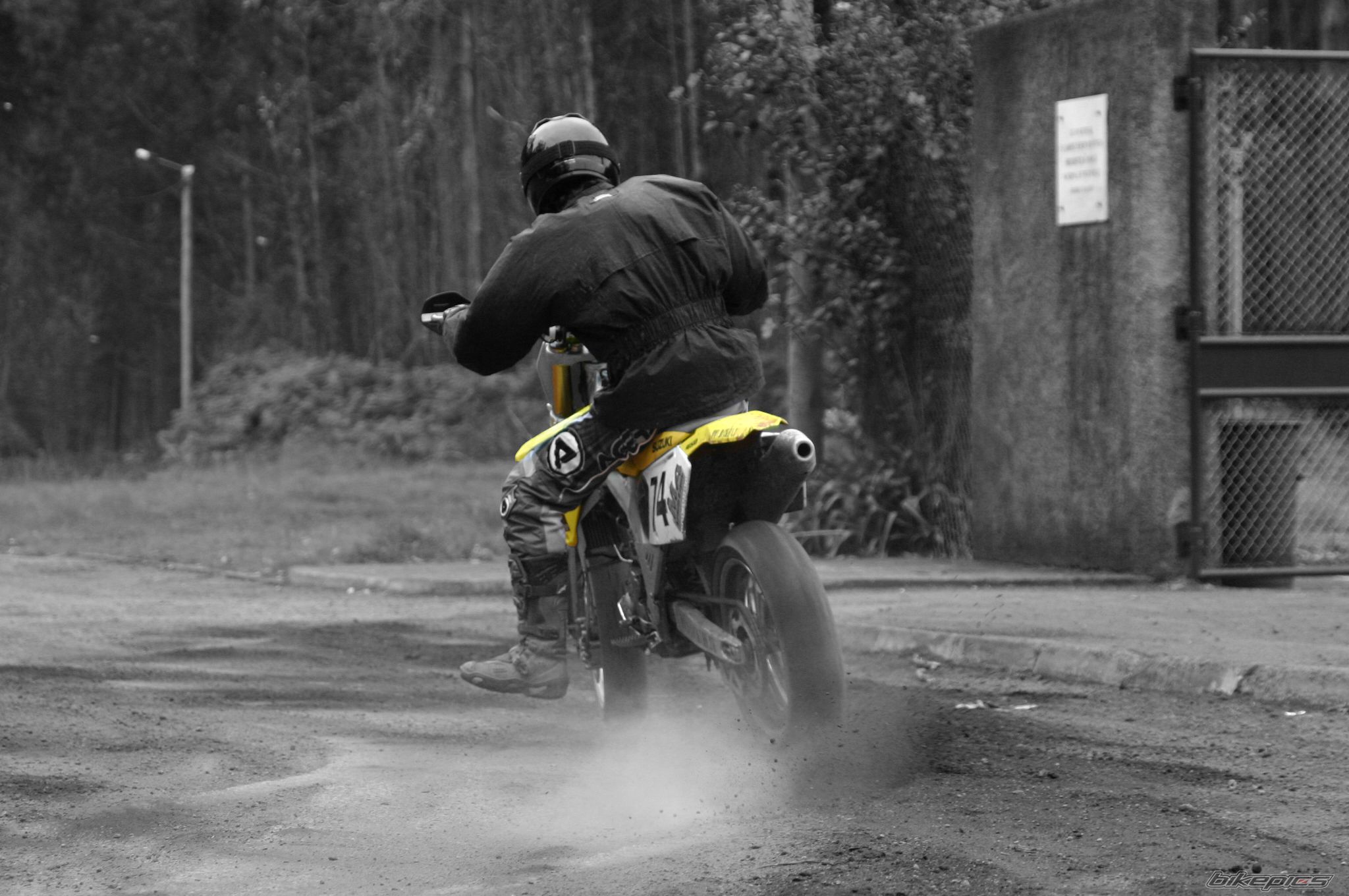 Bike Photo 739923
