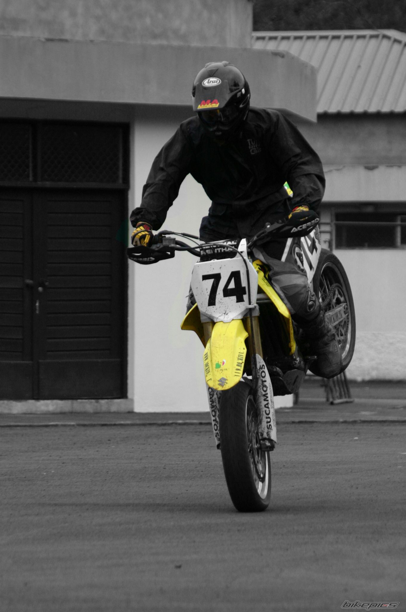 Bike Photo 739925