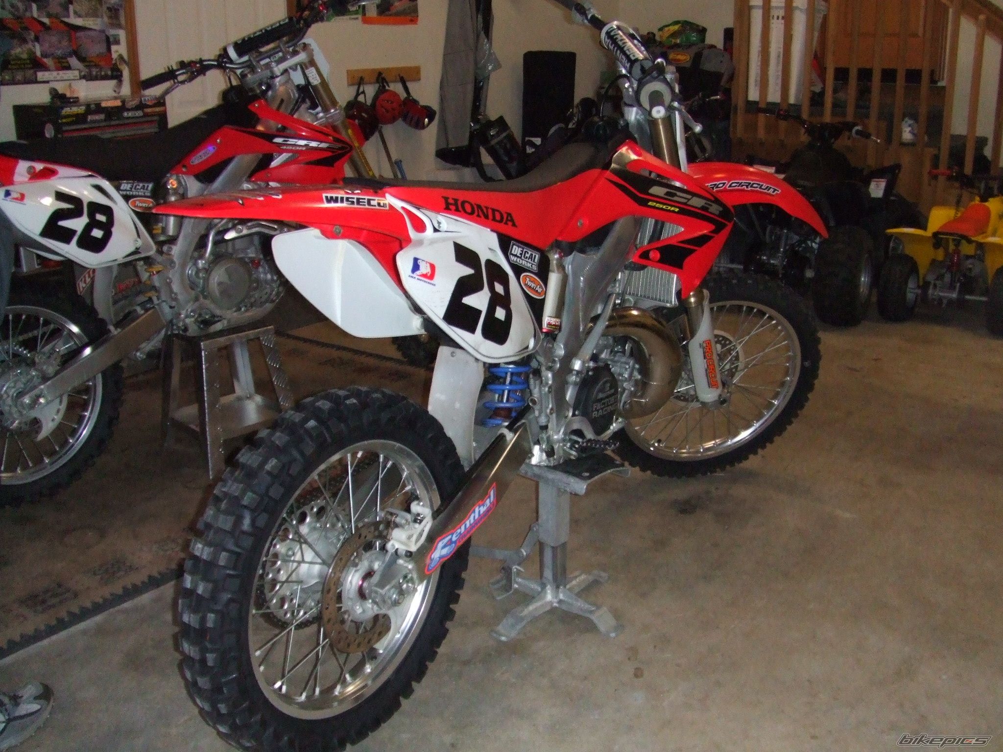 Photo 740075