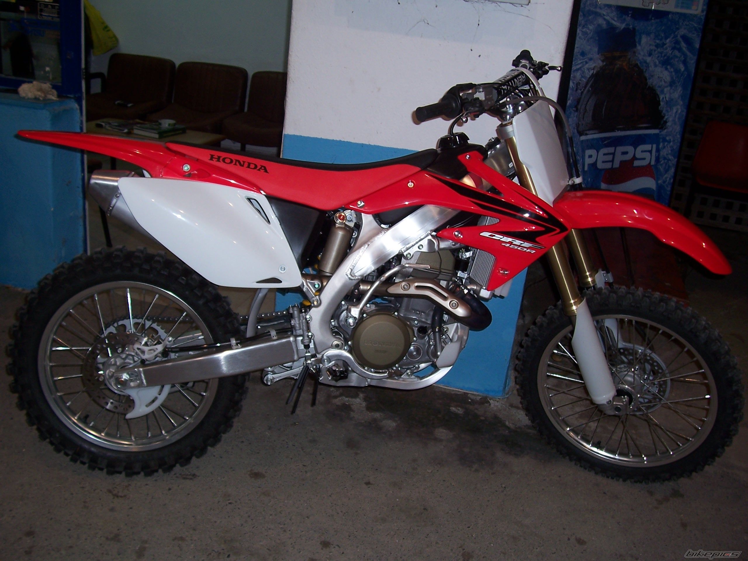 Photo 740978