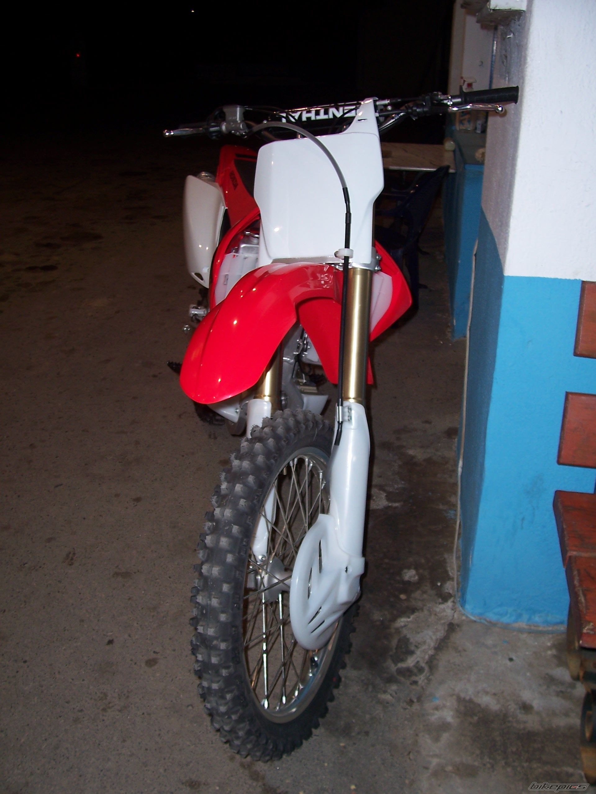 Photo 740984