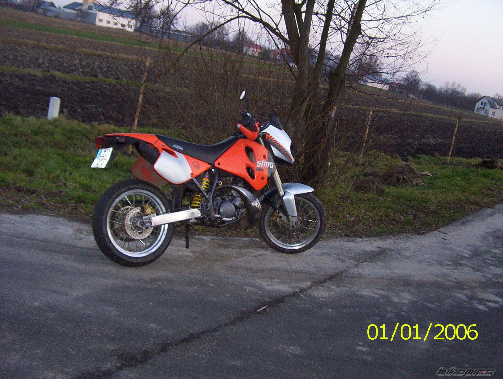 Photo 741808