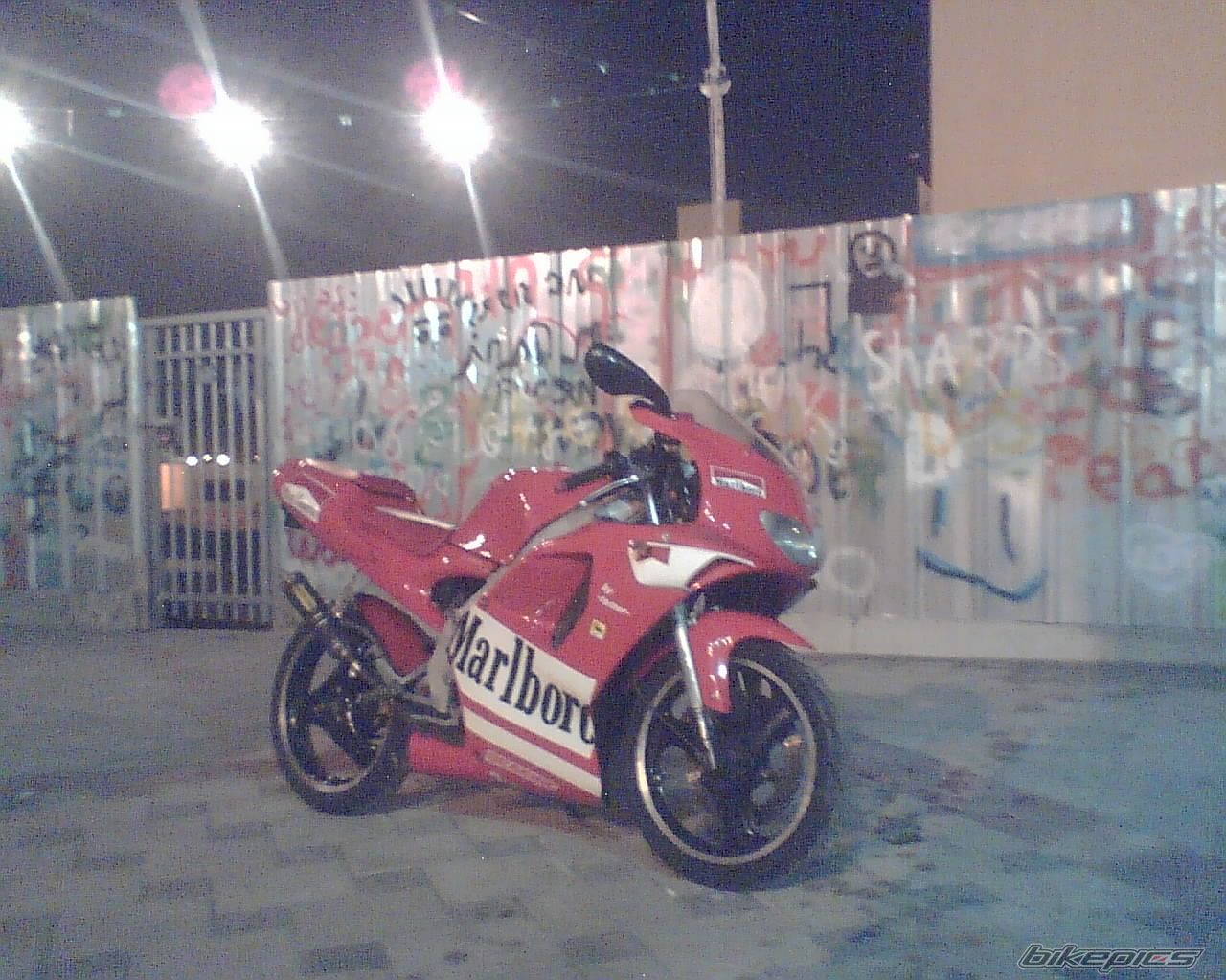 Photo 741890