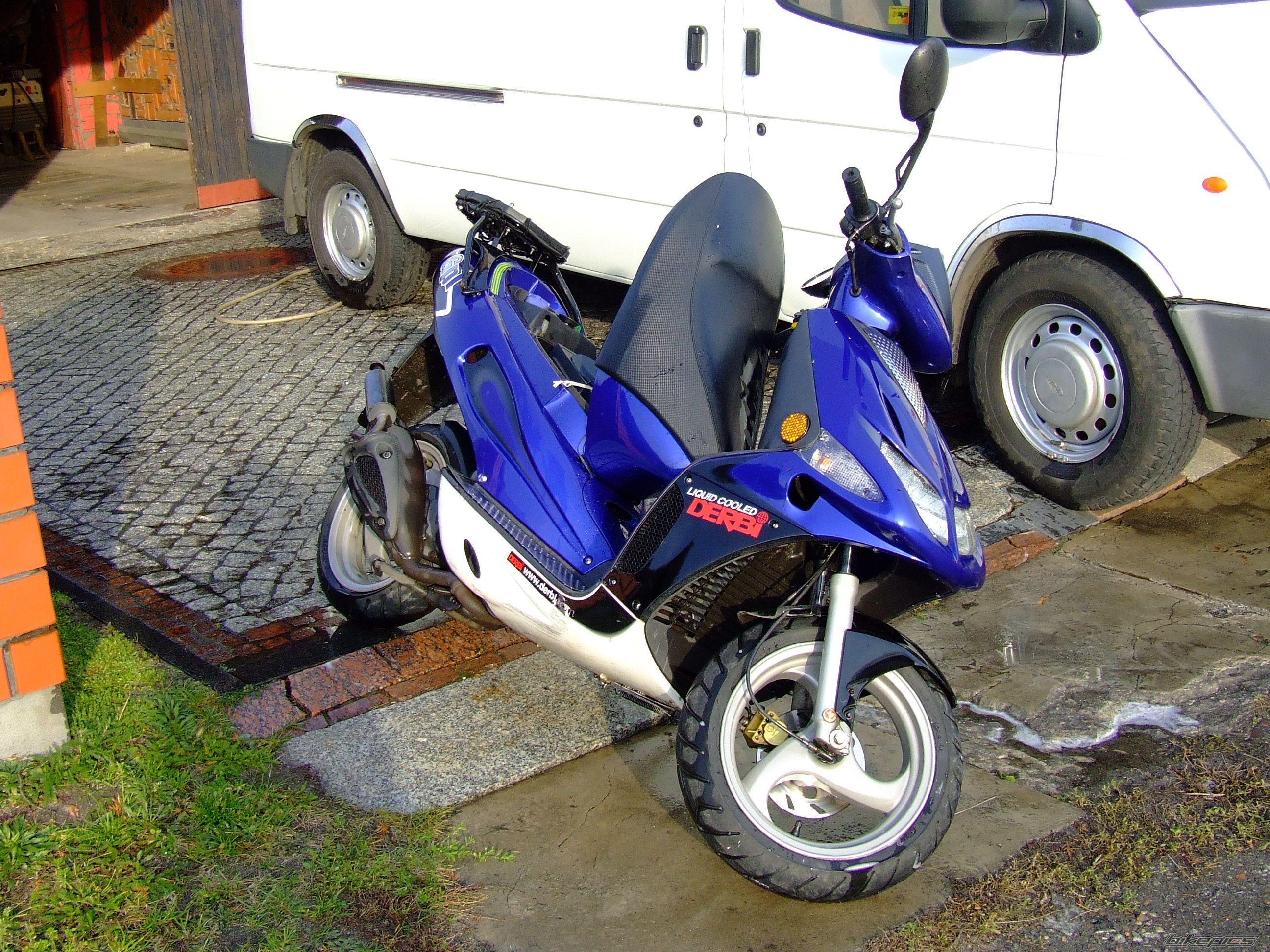 Photo 742328