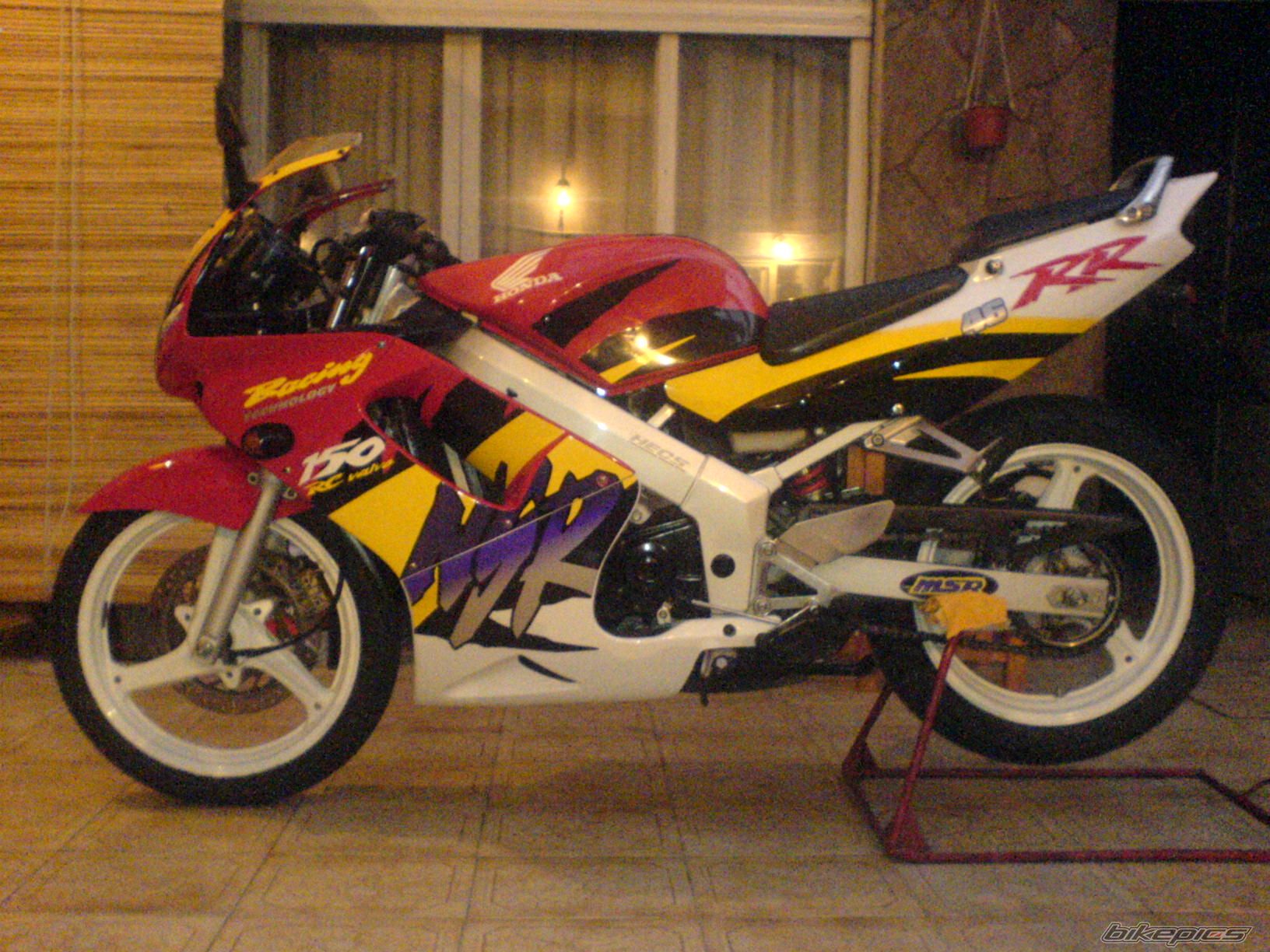 Photo 742555