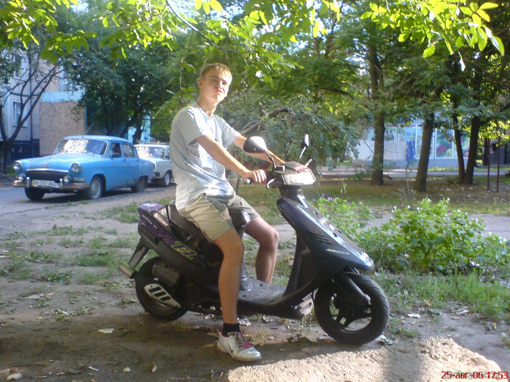 Photo 743920