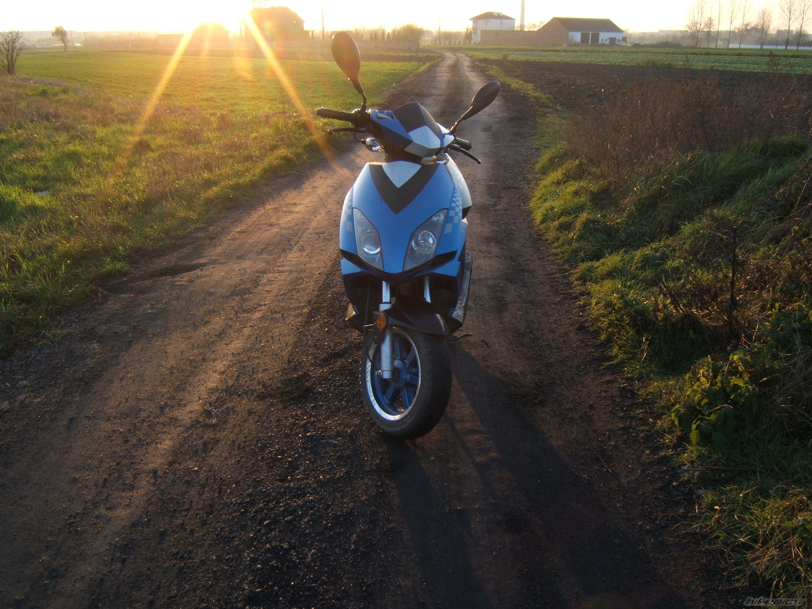 Bike Photo 744526