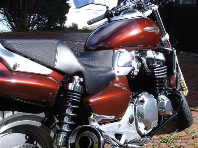 Photo 745013
