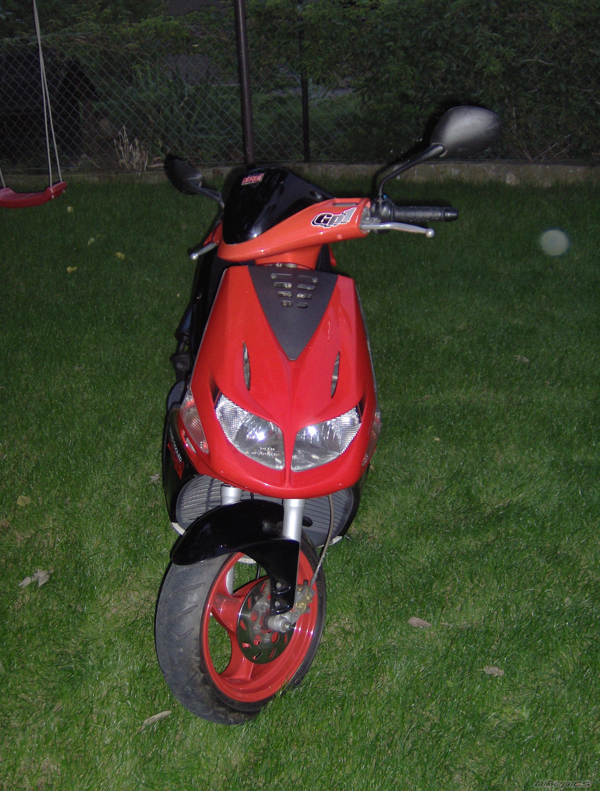 Photo 745439