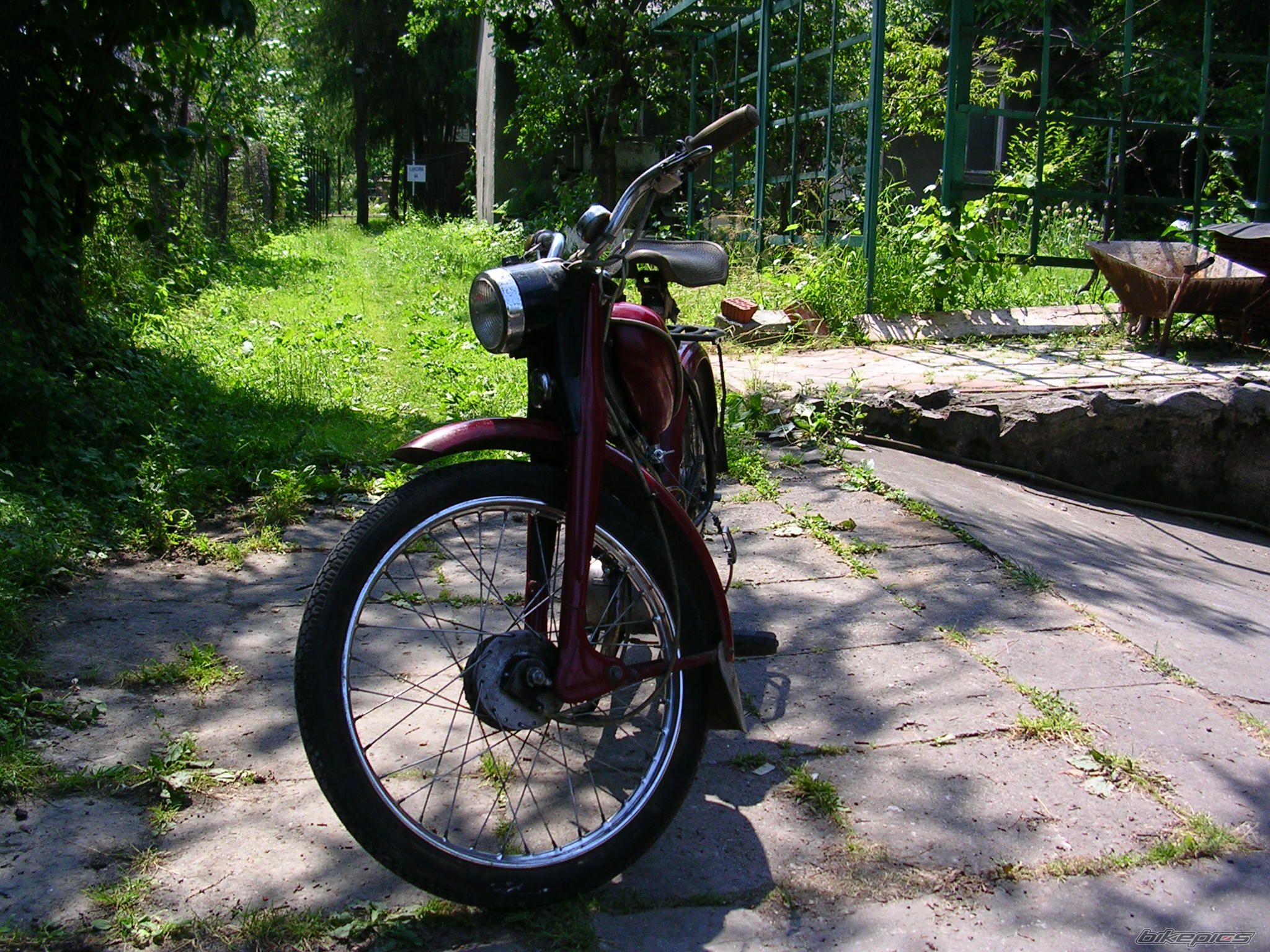 Photo 745882