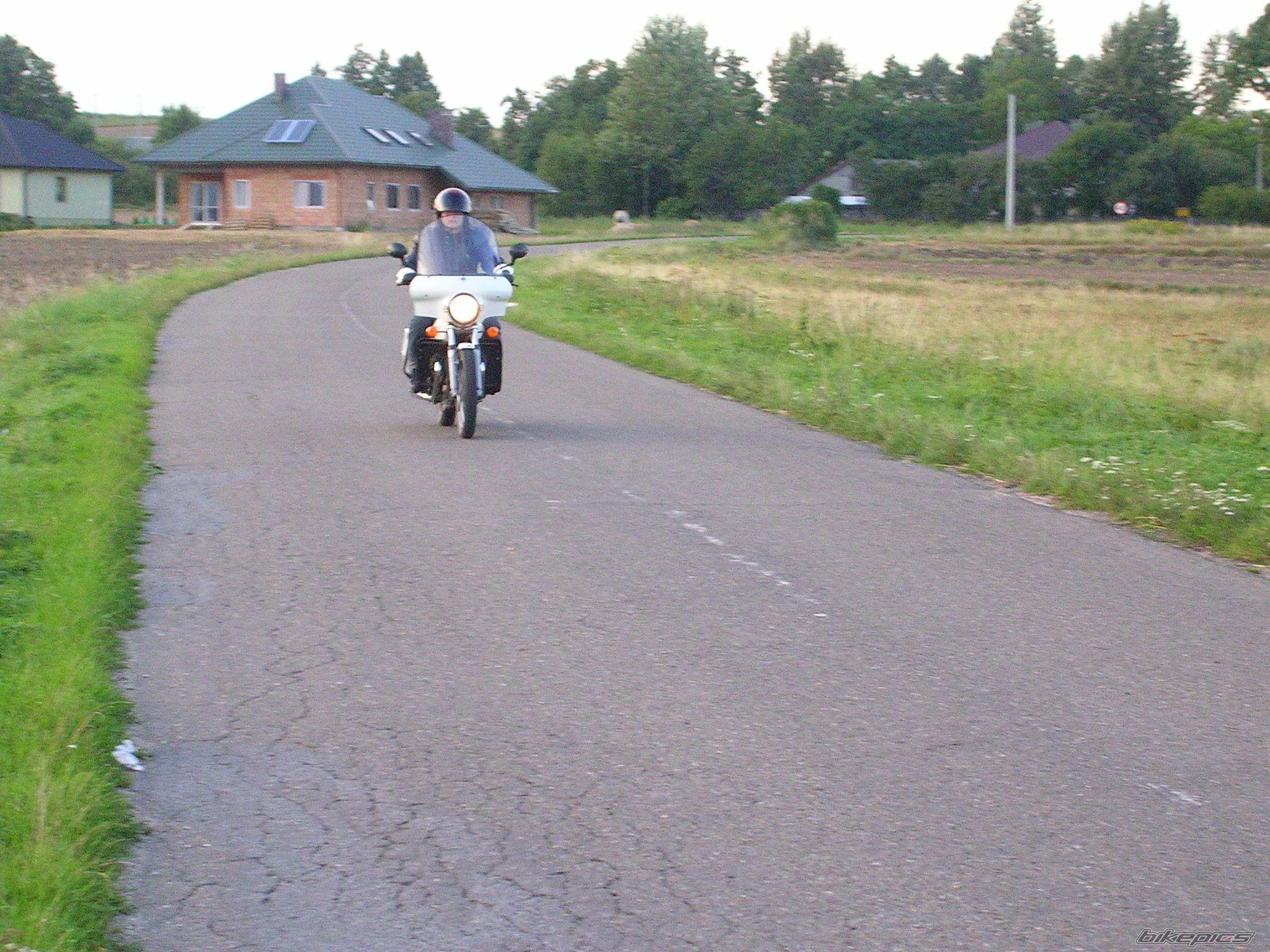 Photo 745937