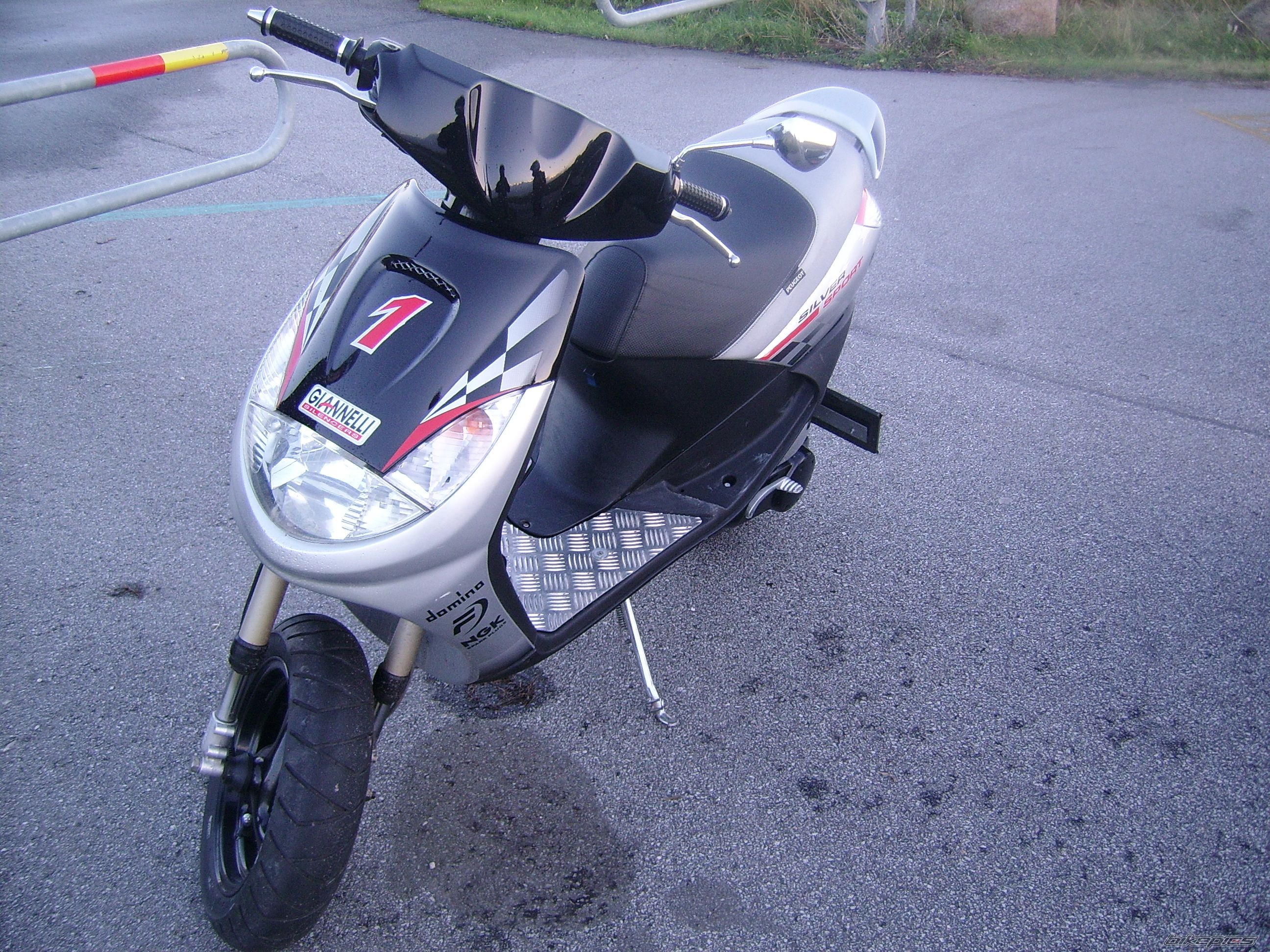 Photo 748513