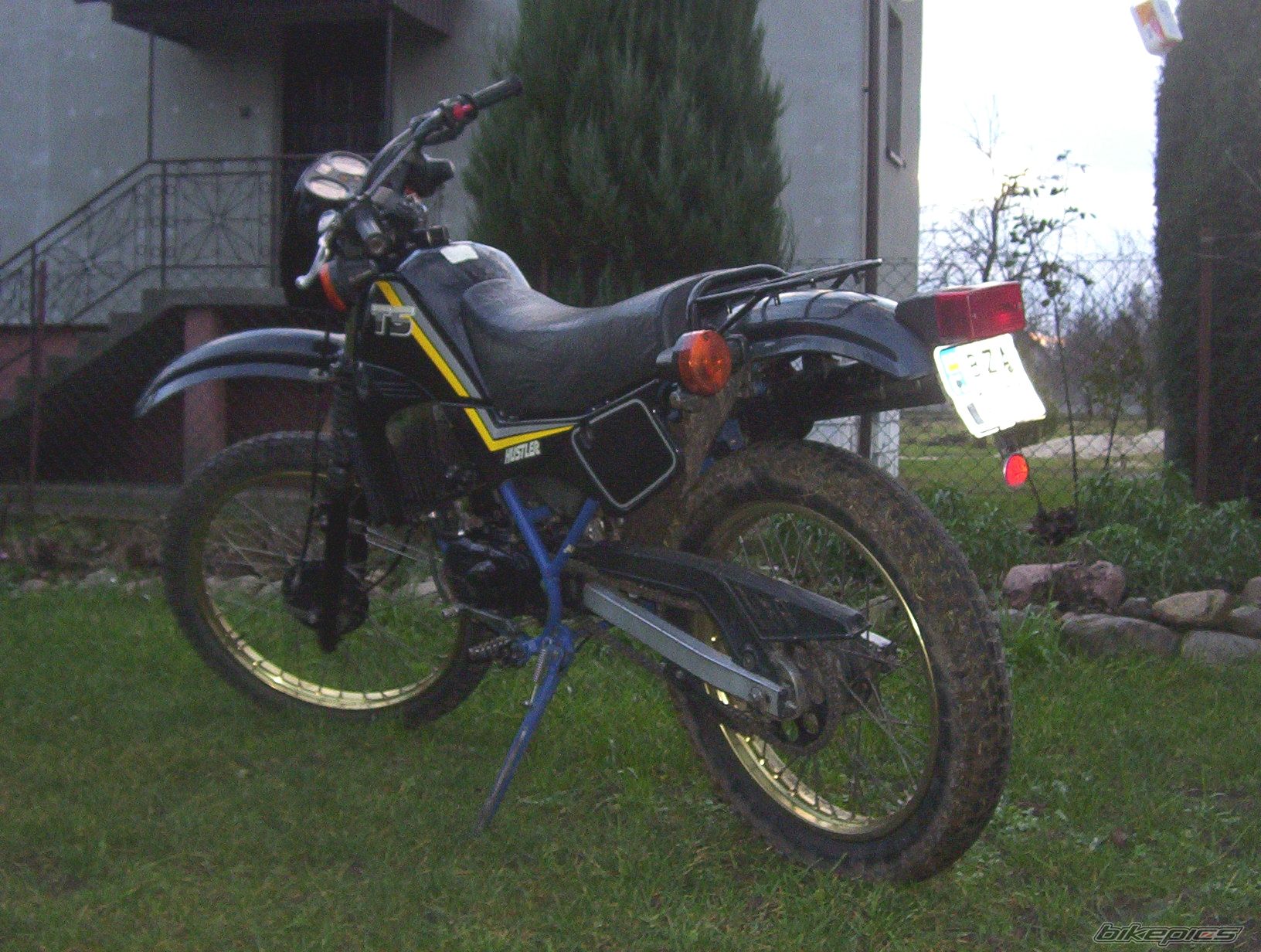 Bike Photo 748774