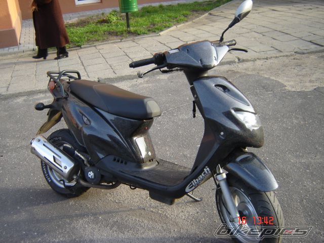 Photo 748815