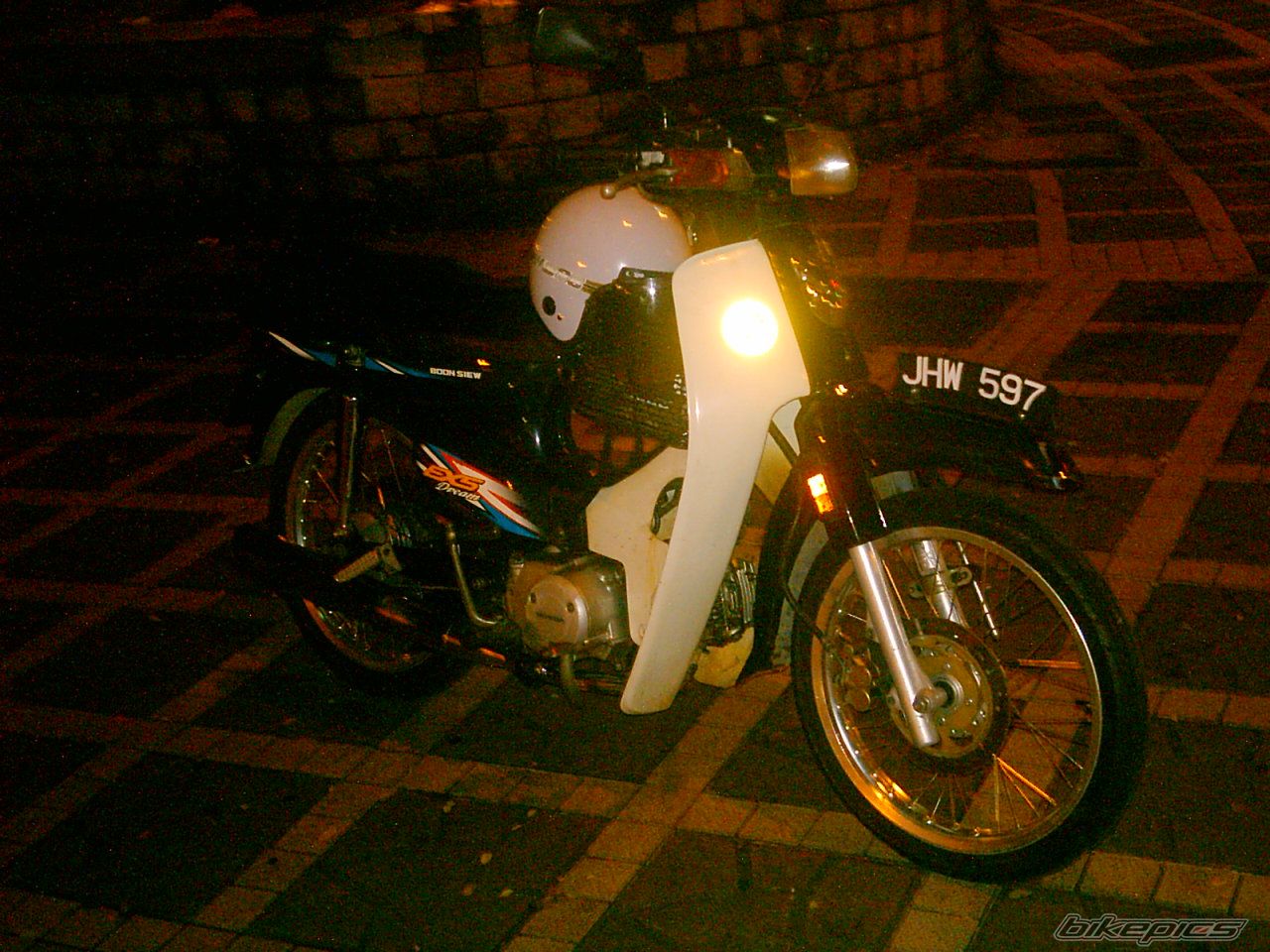 Photo 748898