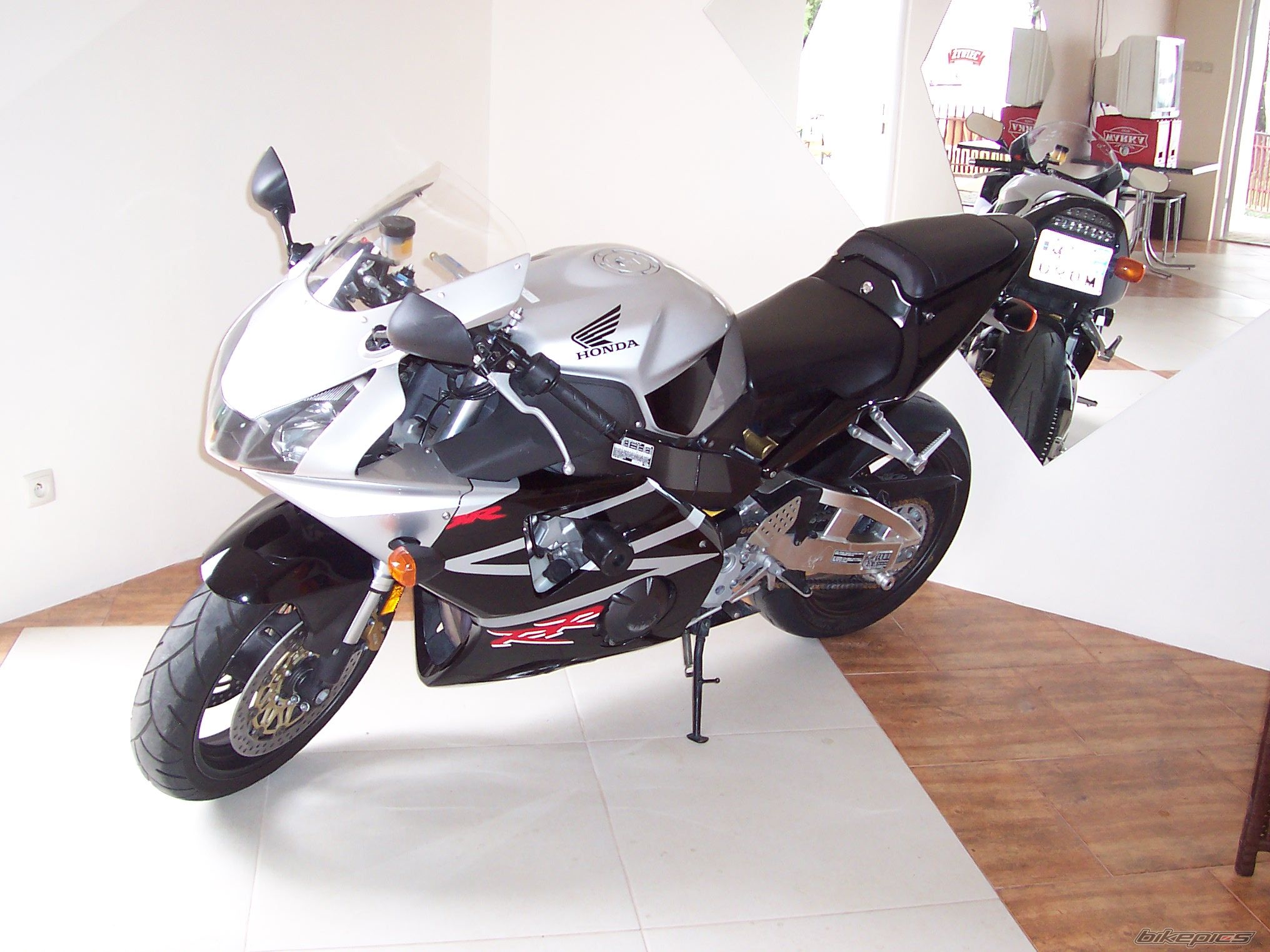 Bike Photo 749810