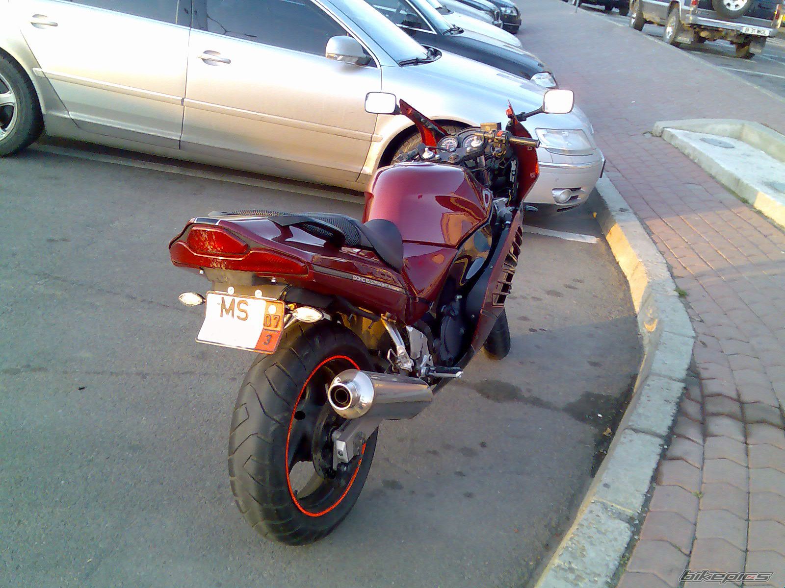 Photo 750177
