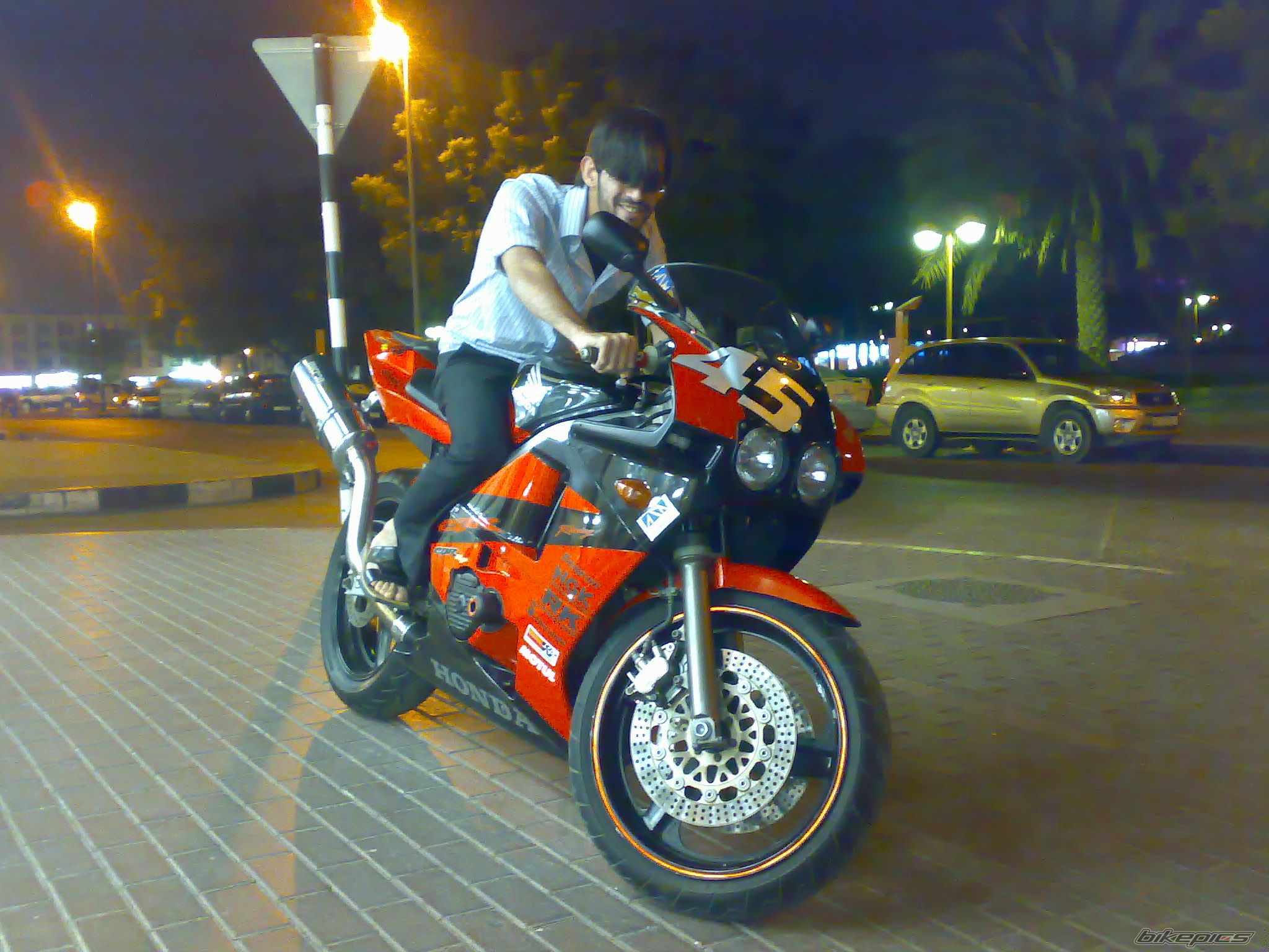 Photo 750924