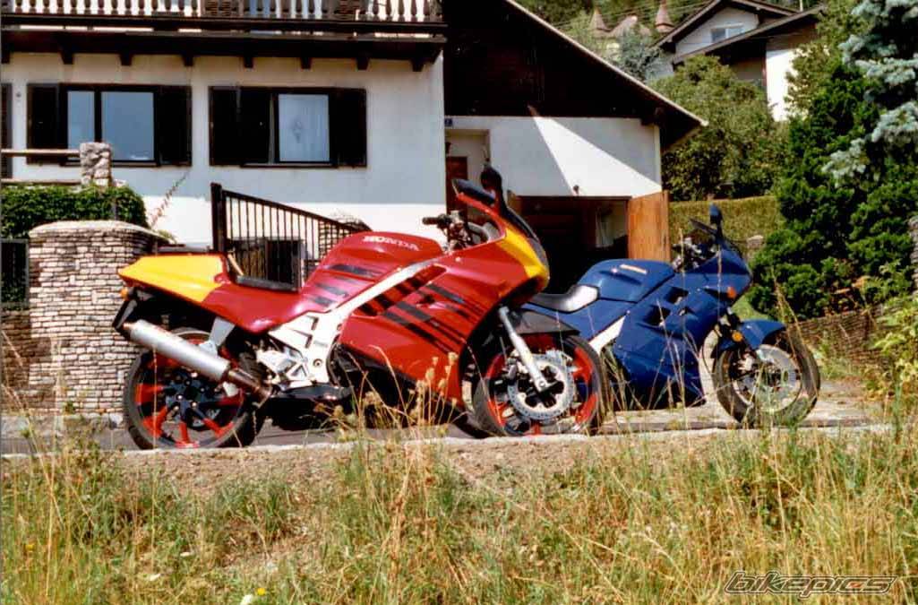 Photo 751