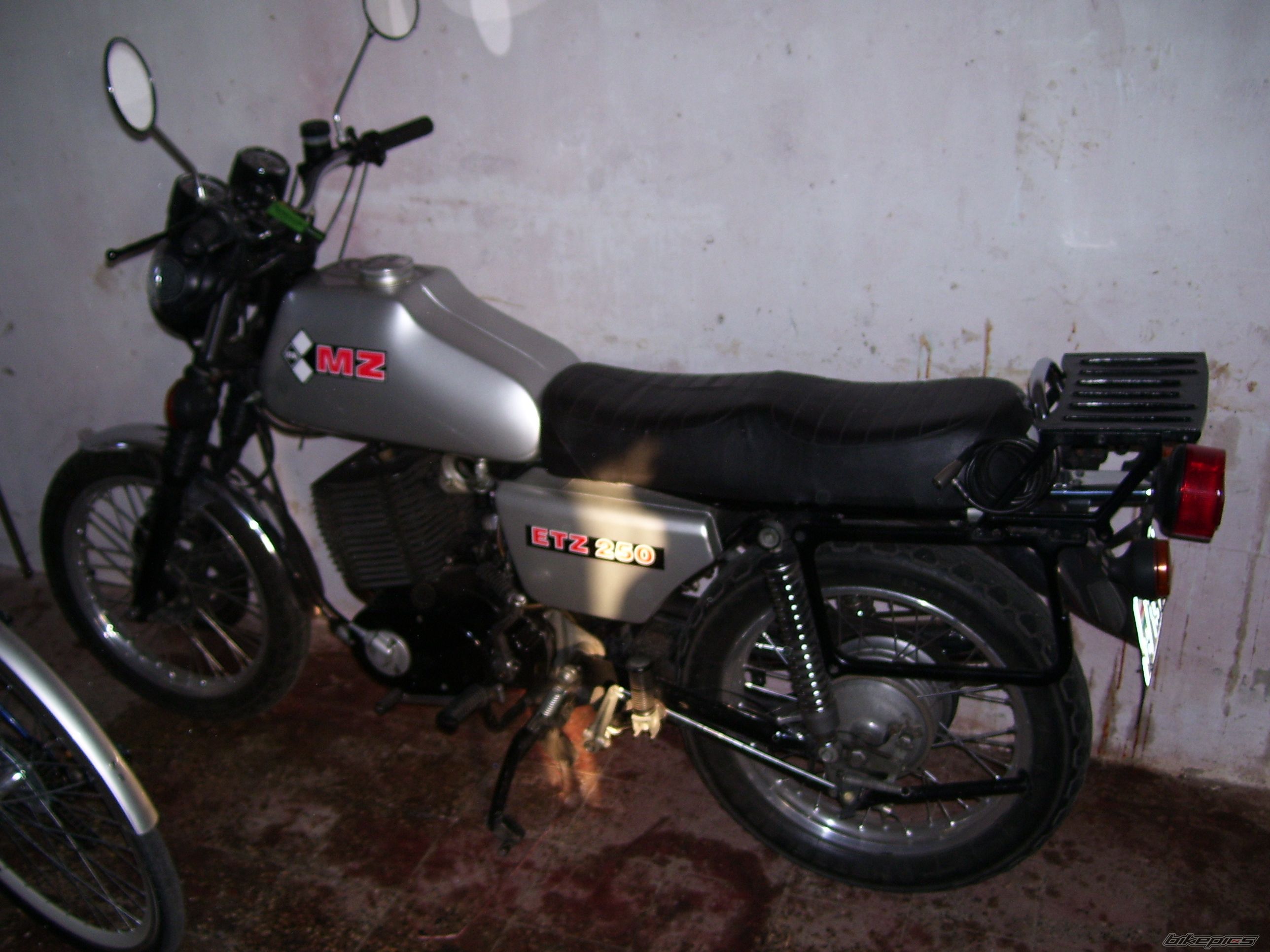 Photo 751072