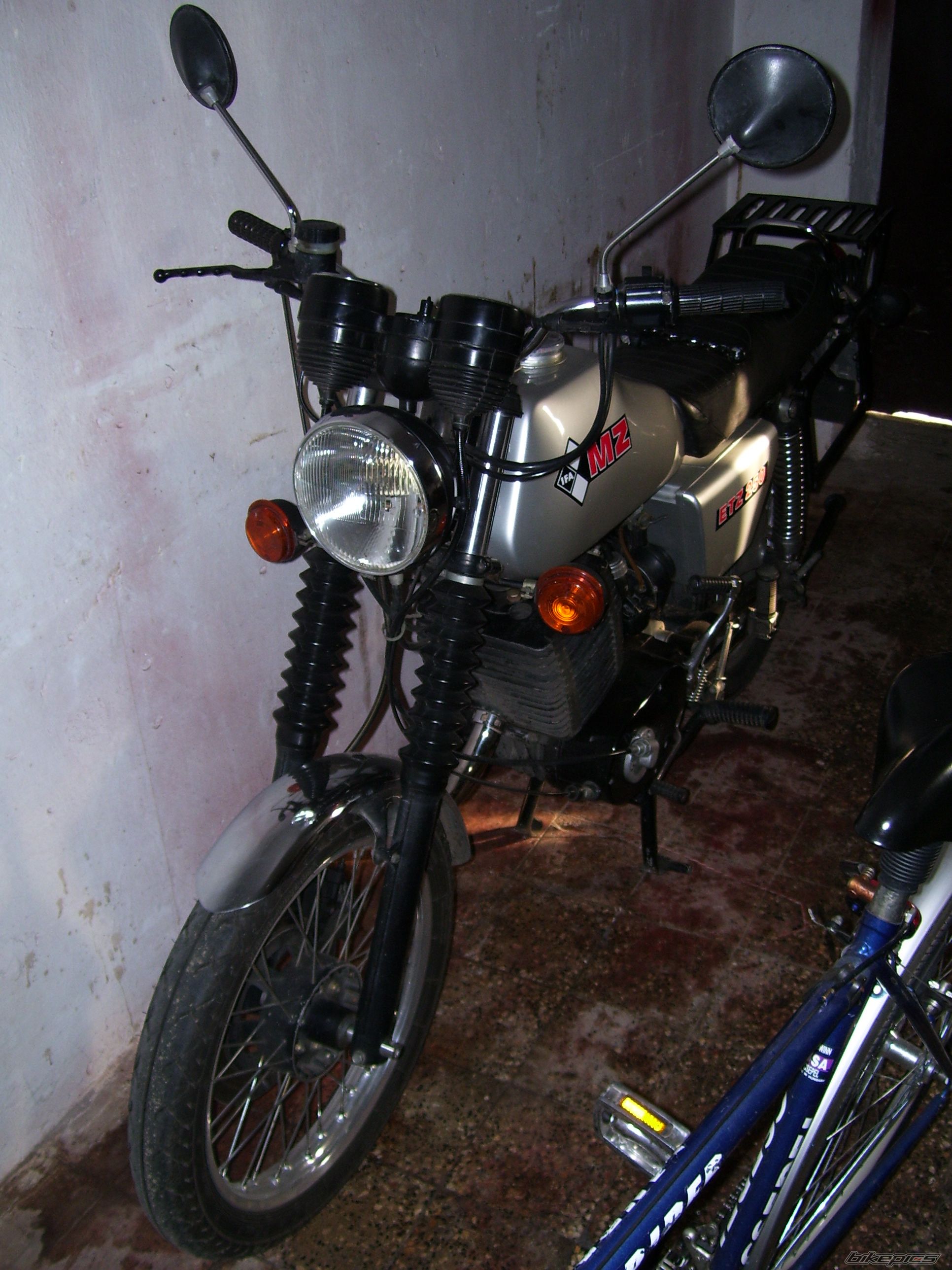 Photo 751075