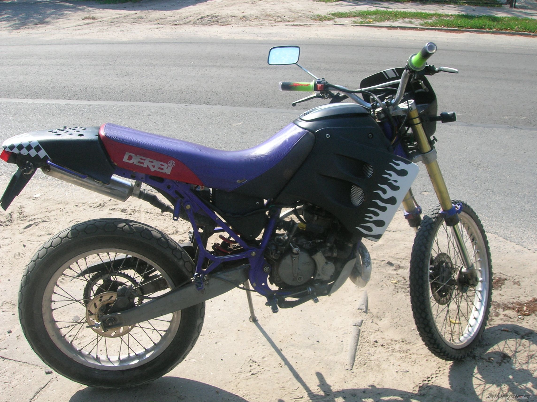 Bike Photo 755399
