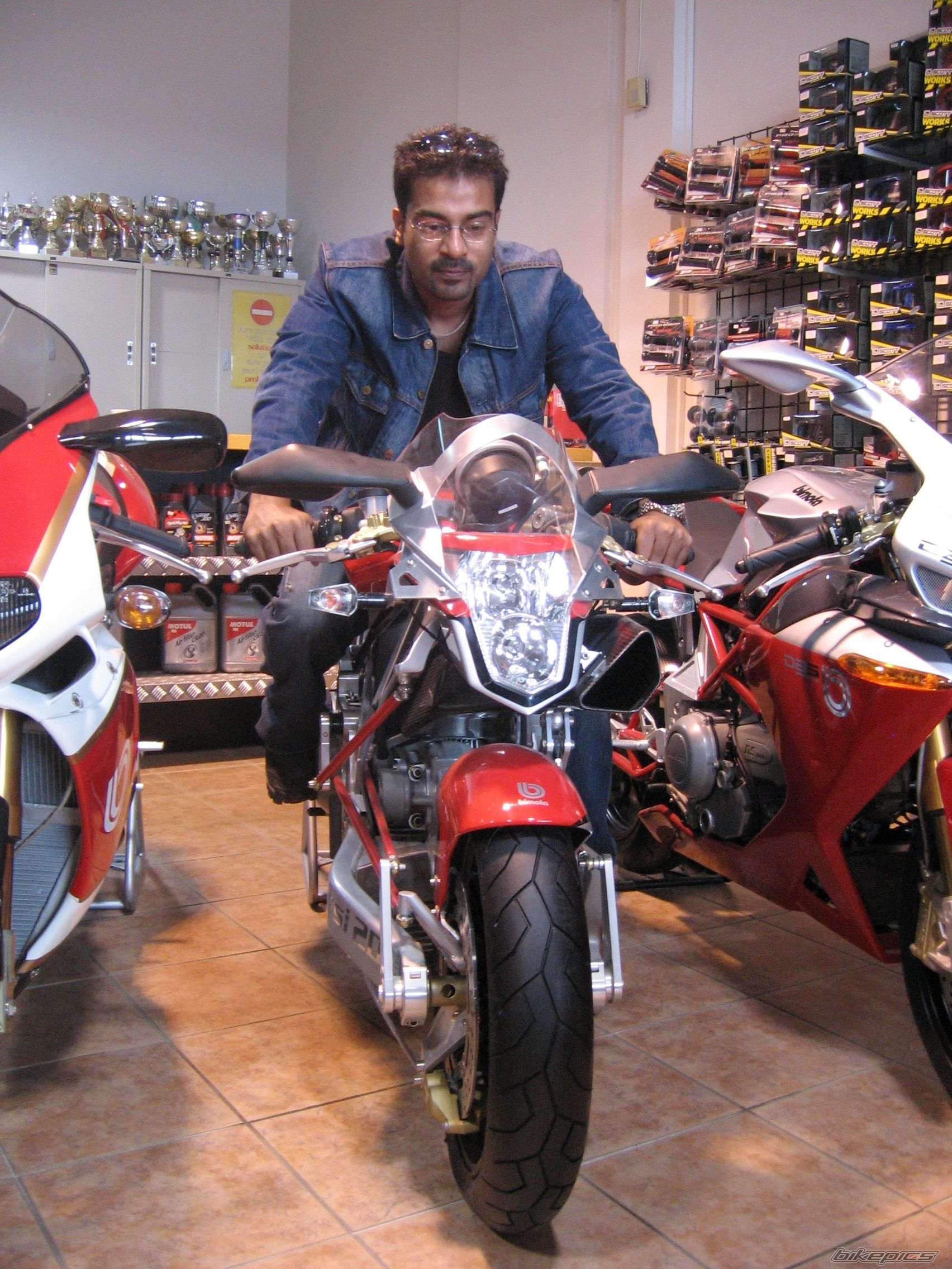 Bike Photo 765323