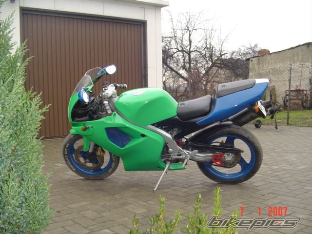 Photo 765375